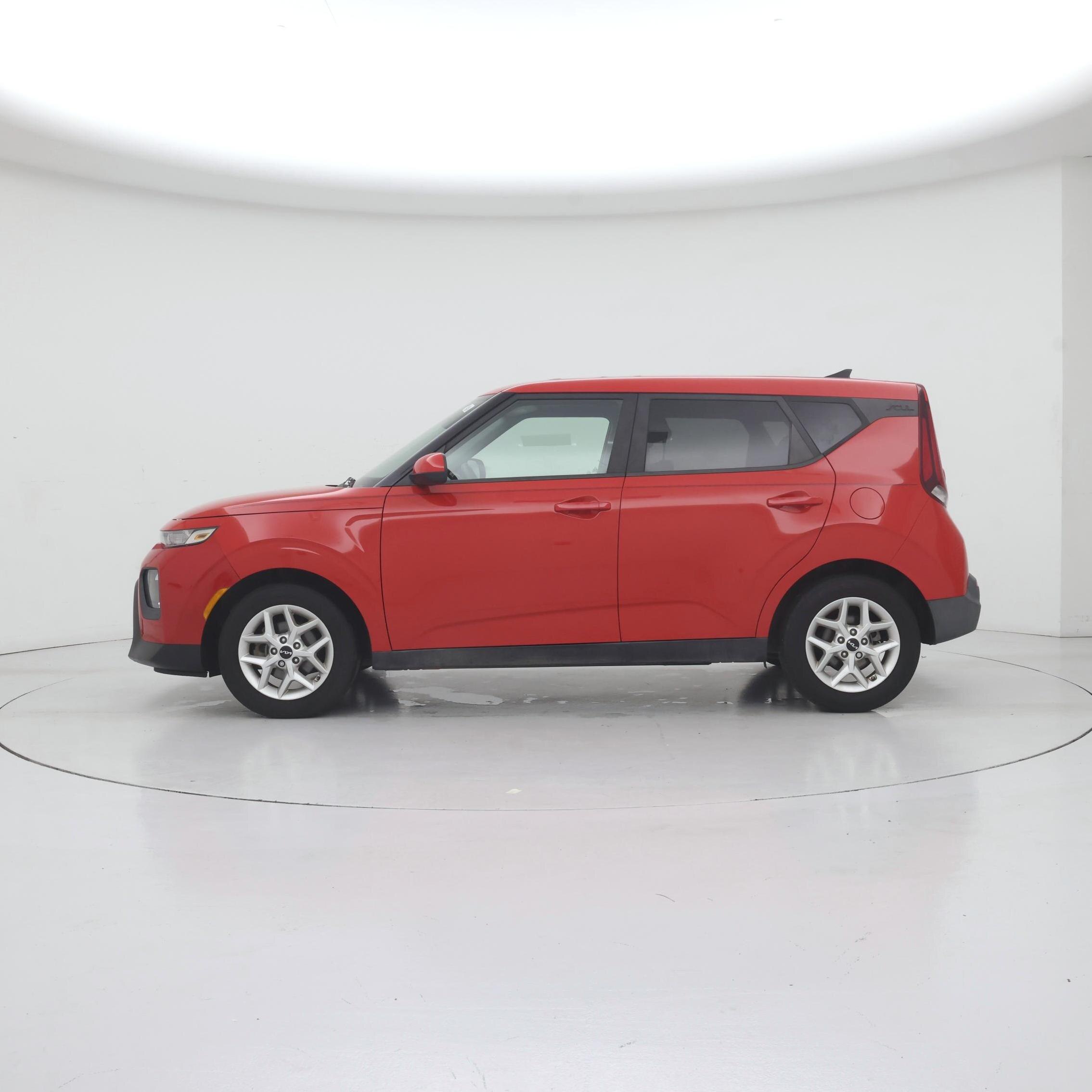 Thumbnail: 2022 Kia Soul - 3