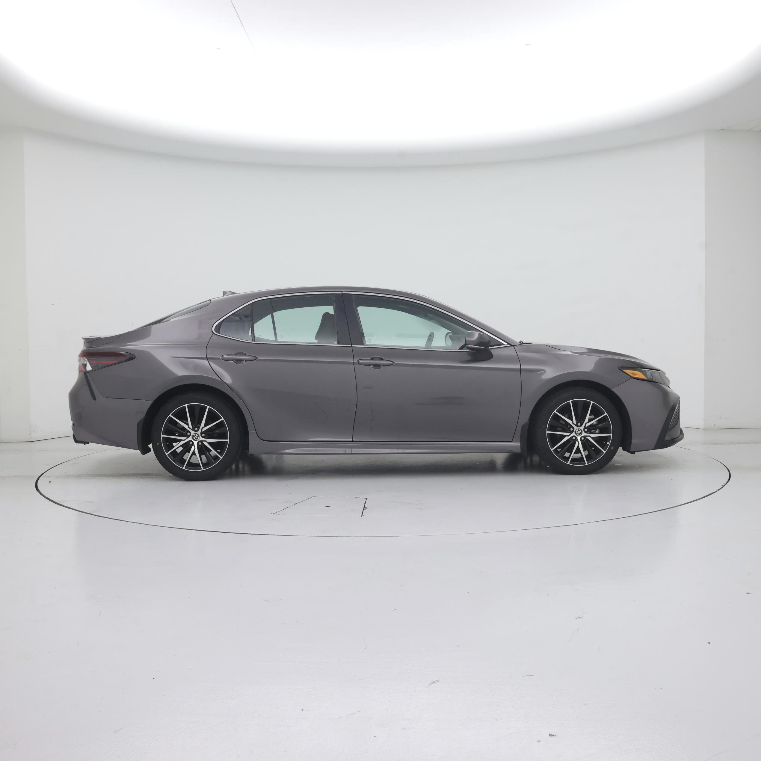 Thumbnail: 2023 Toyota Camry - 7