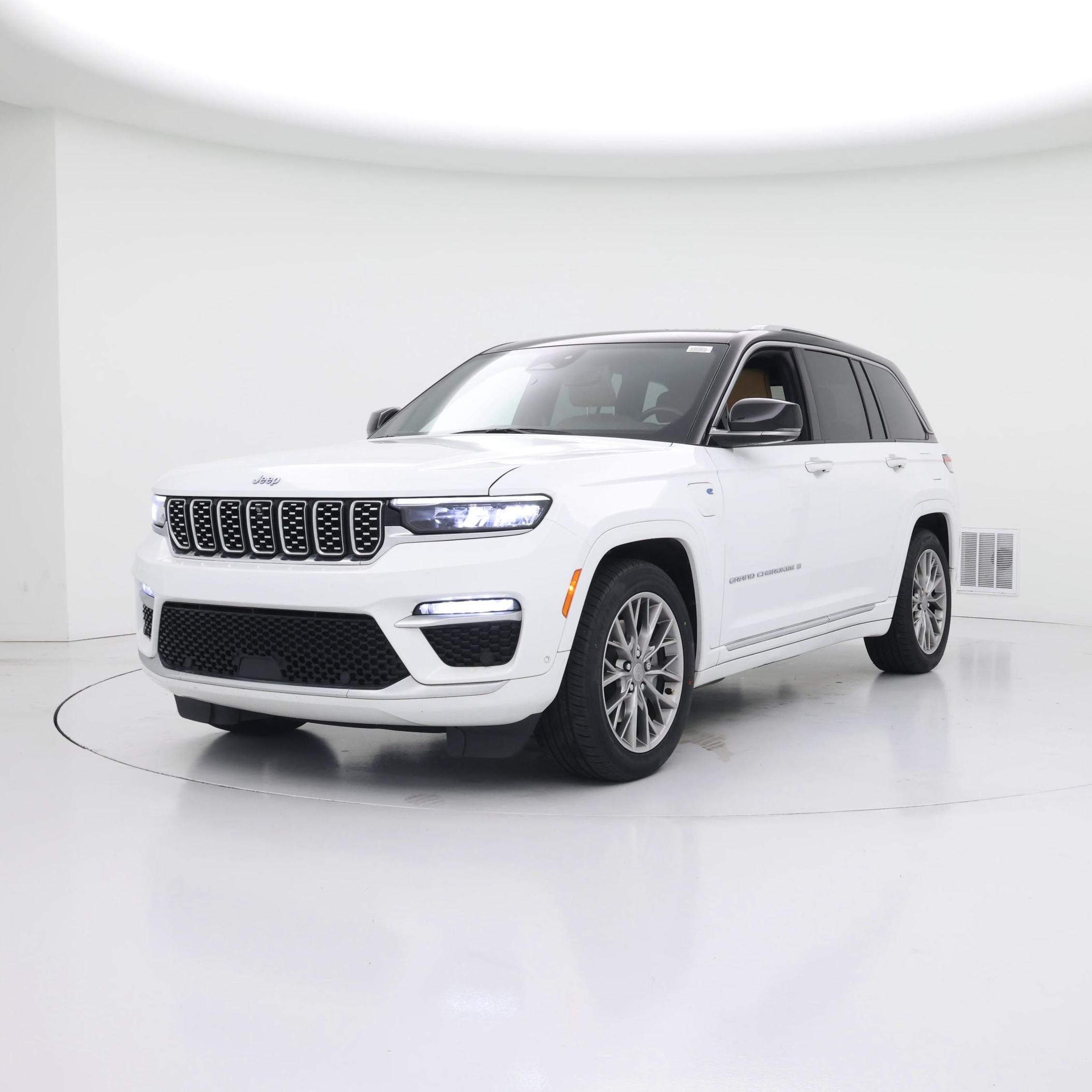 Thumbnail: 2022 Jeep Grand Cherokee - 4