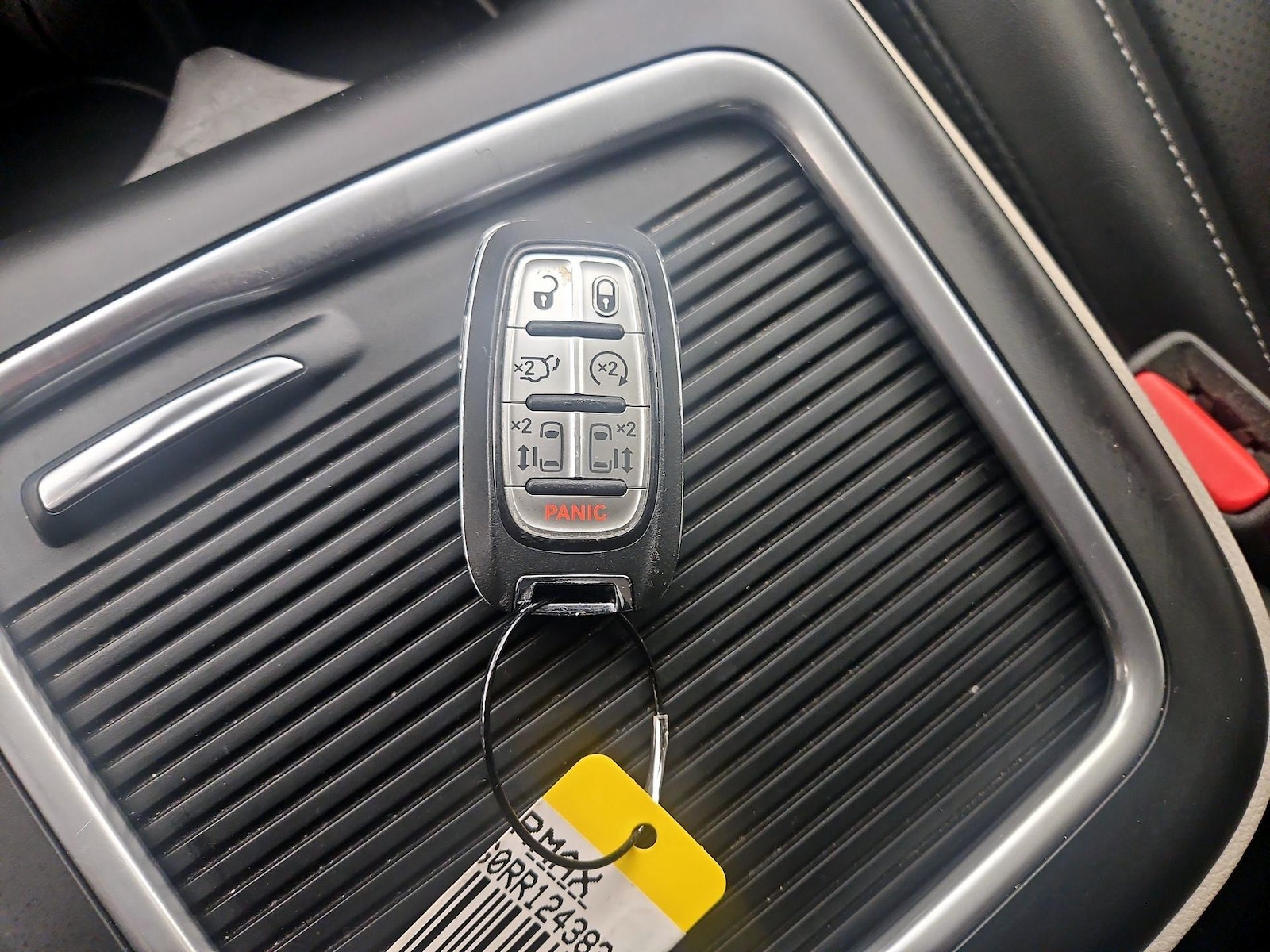 2024 Chrysler Pacifica Touring L - Photo 25