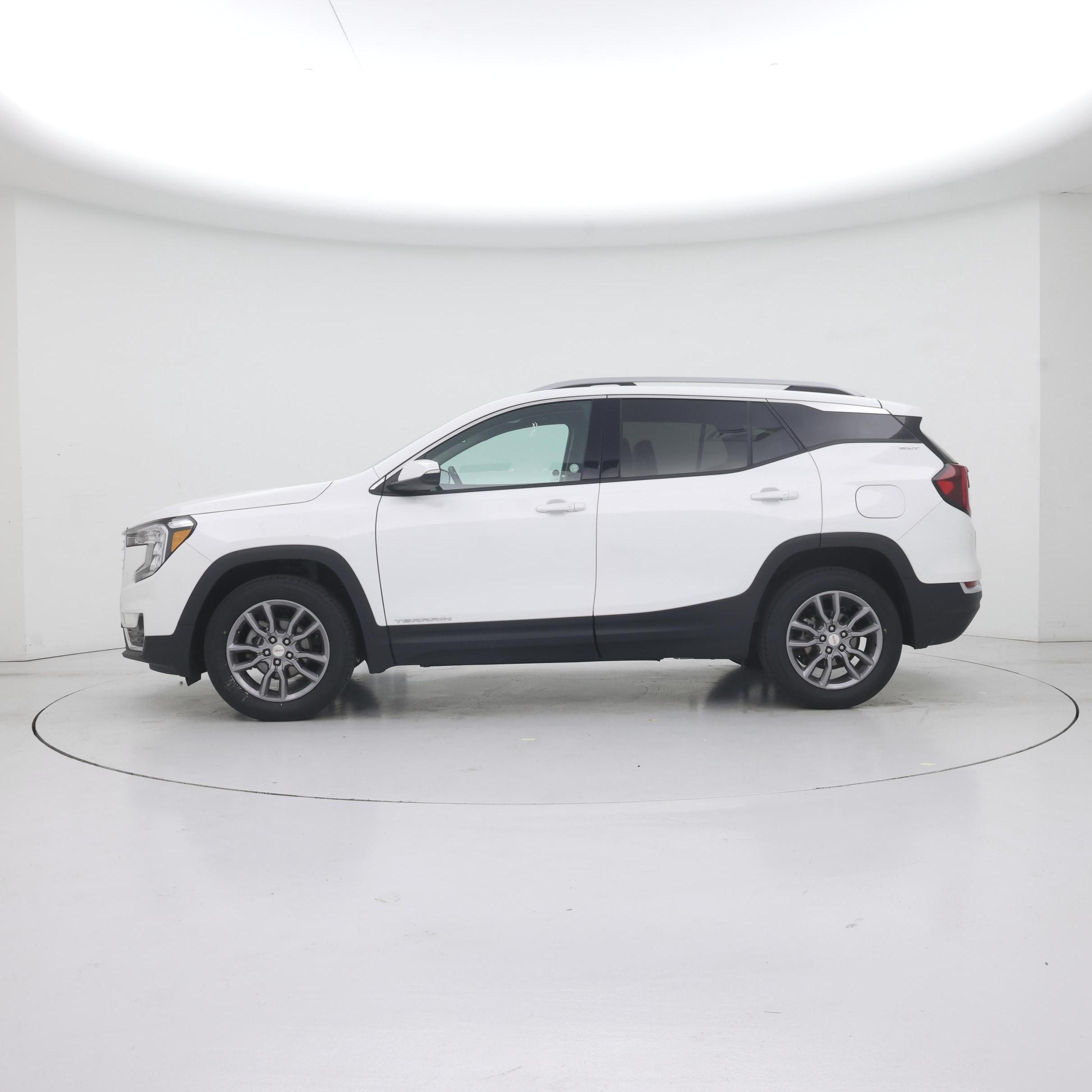 Thumbnail: 2024 GMC Terrain - 3