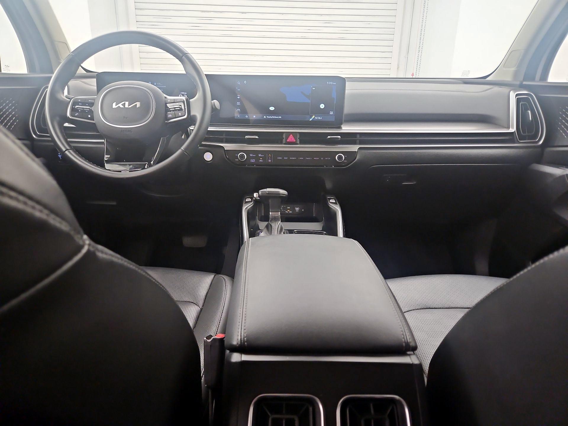 Thumbnail: 2024 Kia Sorento - 9