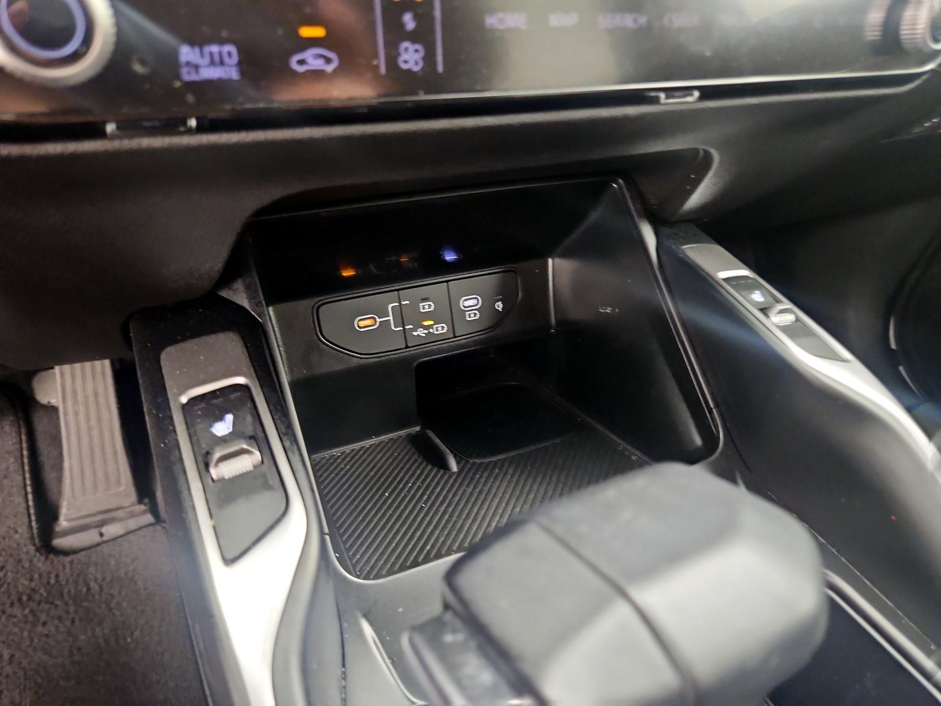 Thumbnail: 2024 Kia Sorento - 19