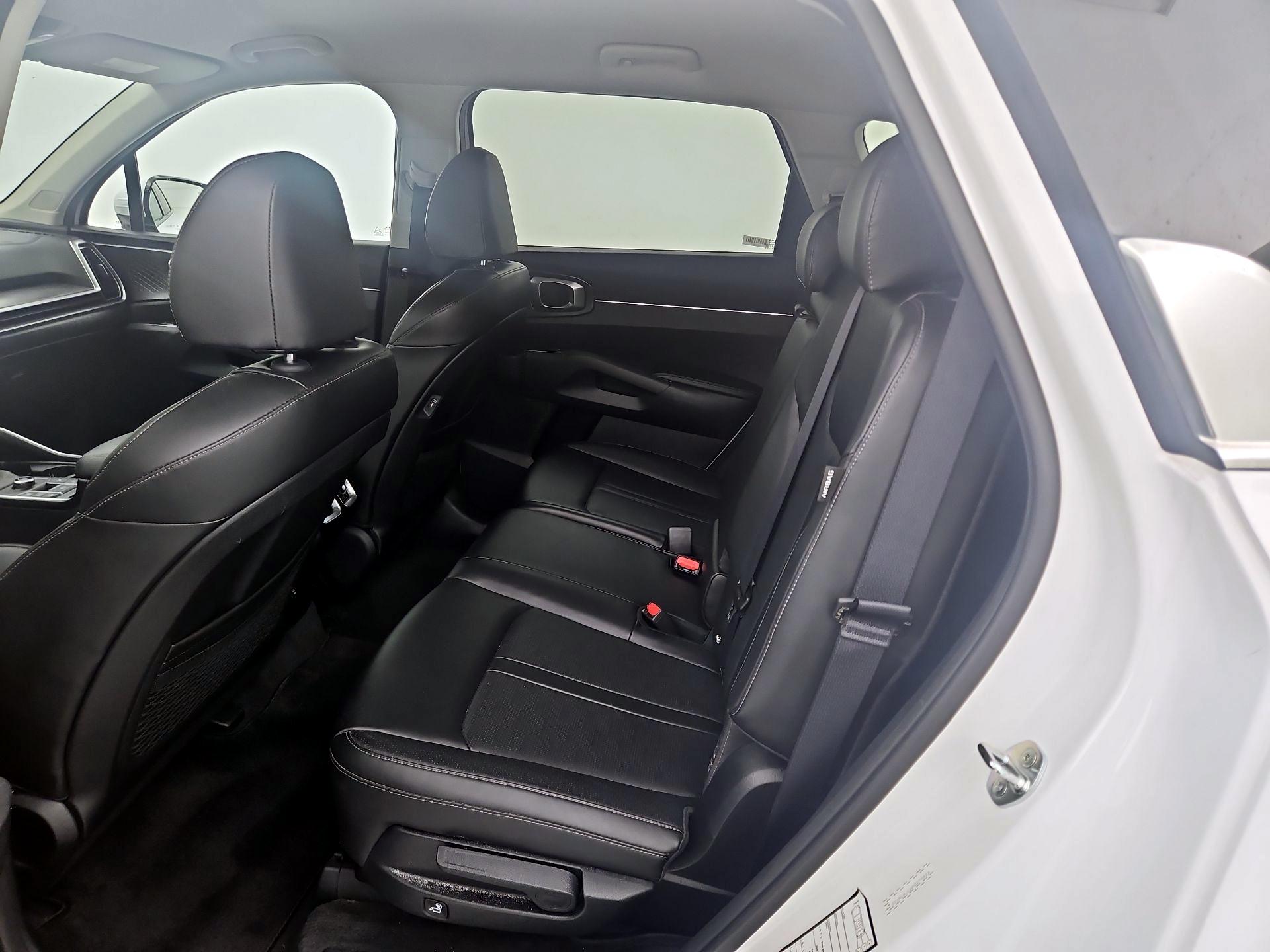 Thumbnail: 2024 Kia Sorento - 20