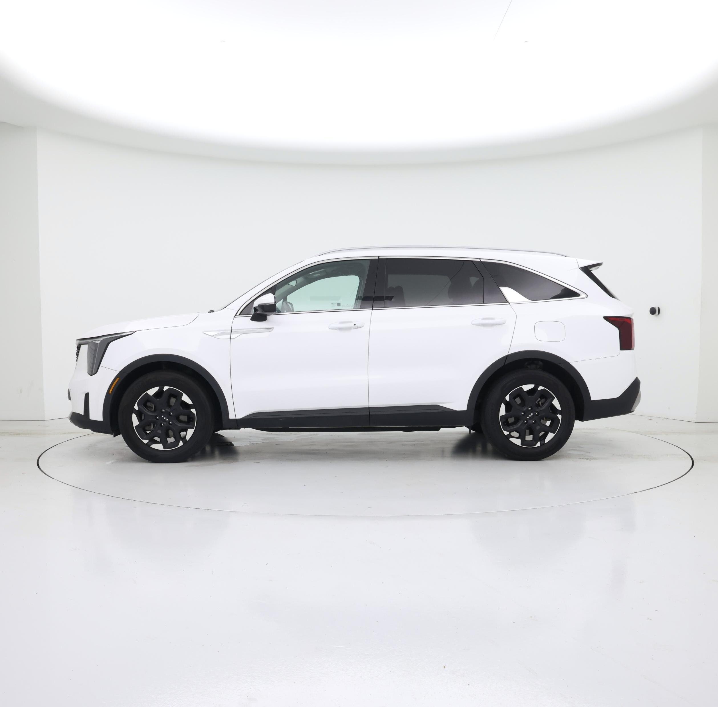 Thumbnail: 2024 Kia Sorento - 3