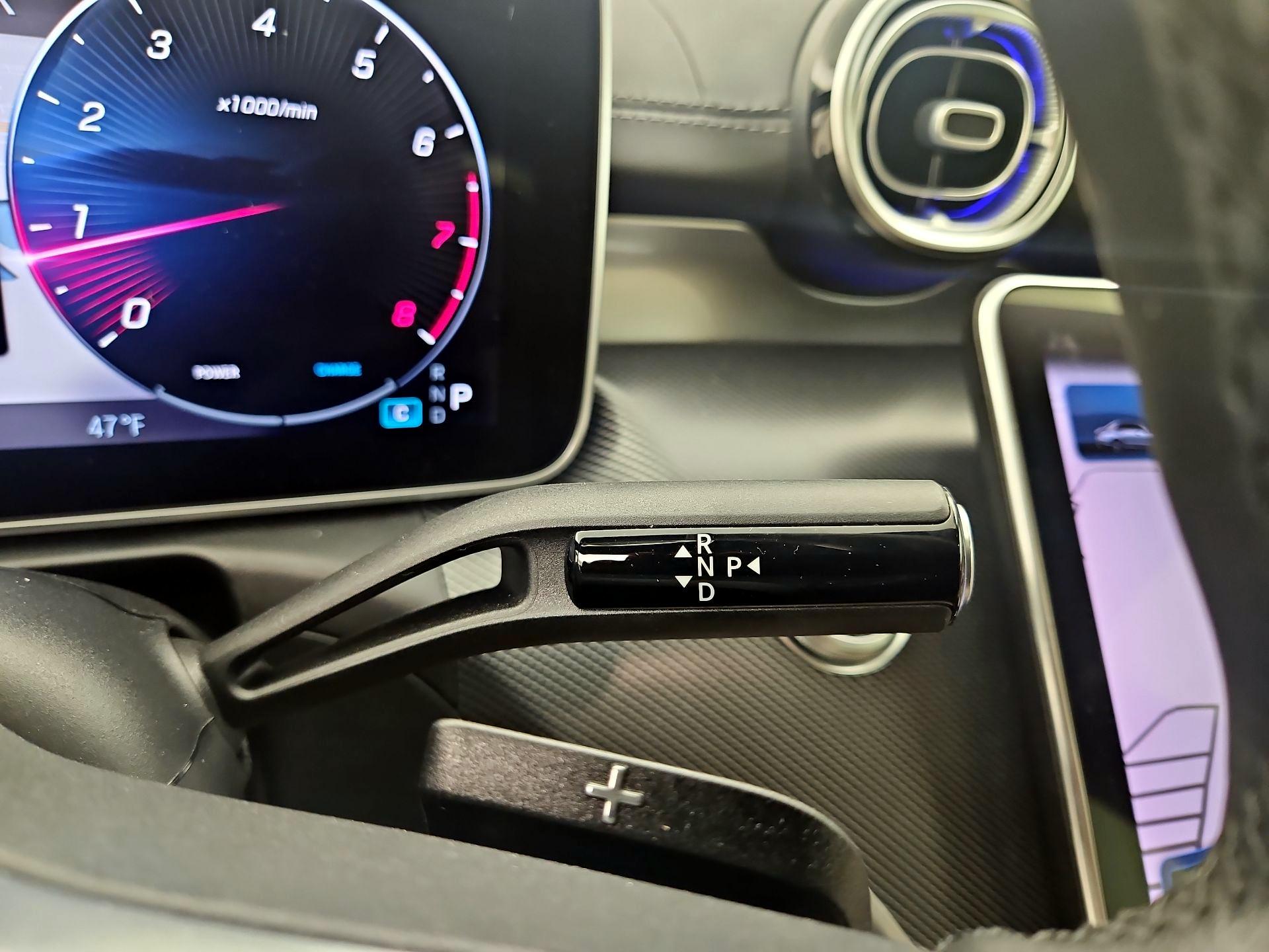 Thumbnail: 2024 Mercedes-Benz C-Class - 18