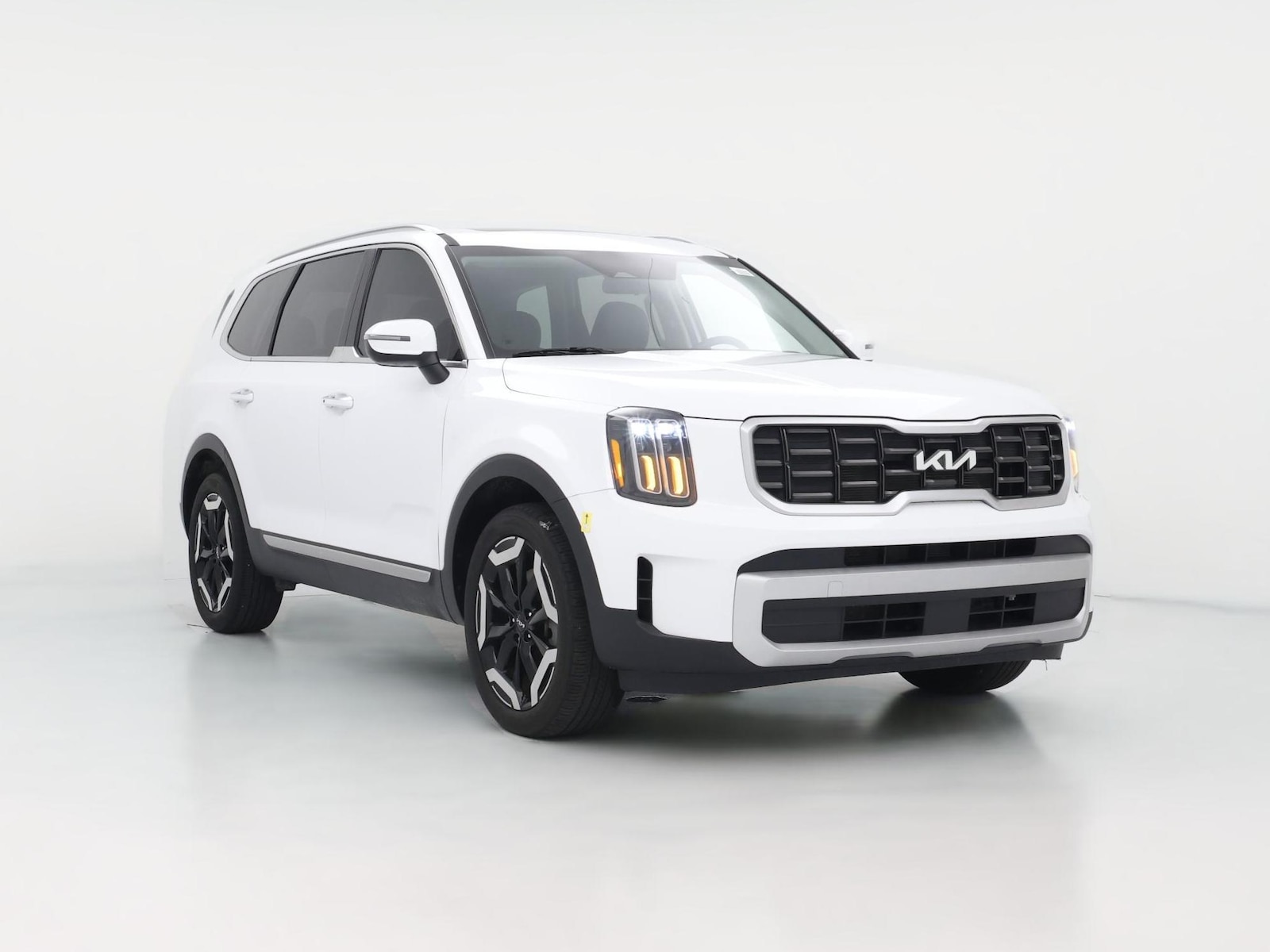 2024 Kia Telluride S - Photo 1