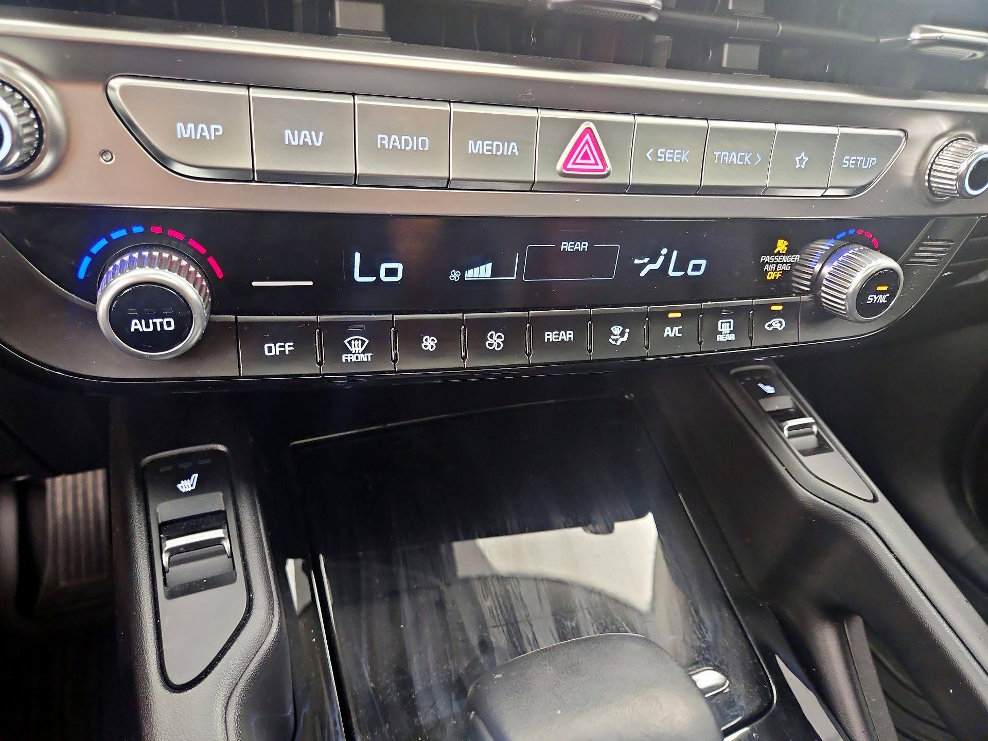 Thumbnail: 2024 Kia Telluride - 17
