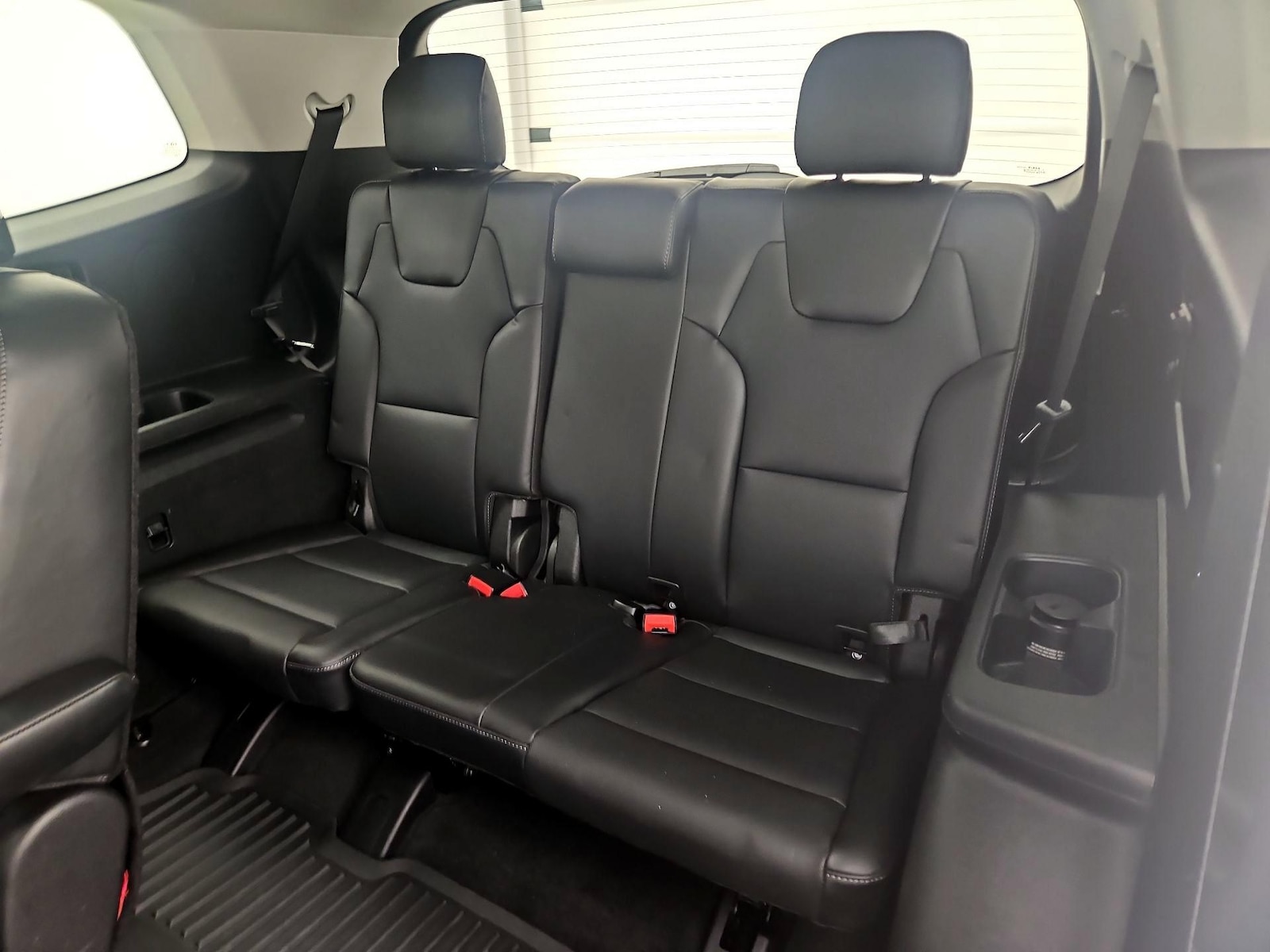 2024 Kia Telluride S - Photo 23