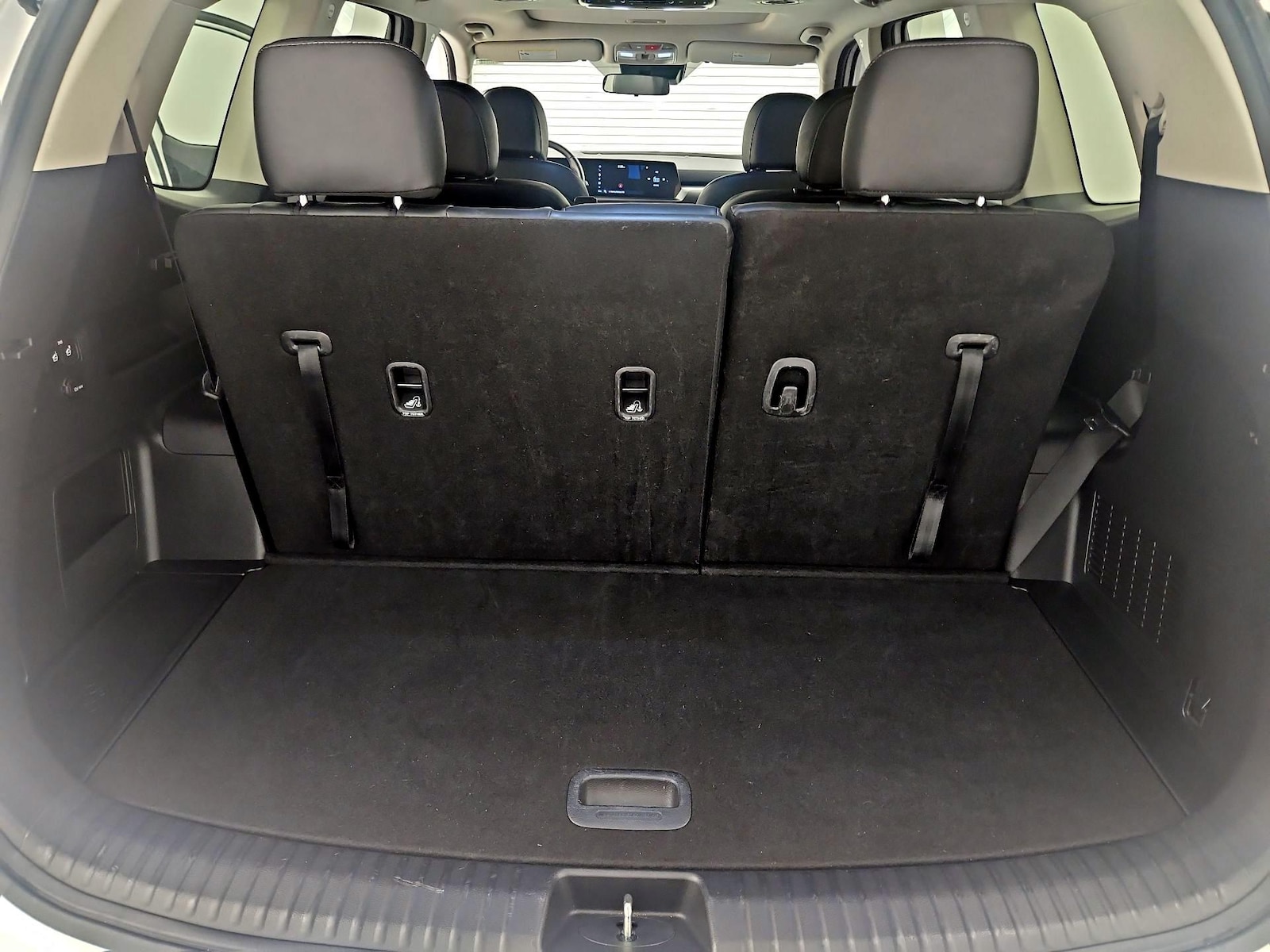 2024 Kia Telluride S - Photo 24