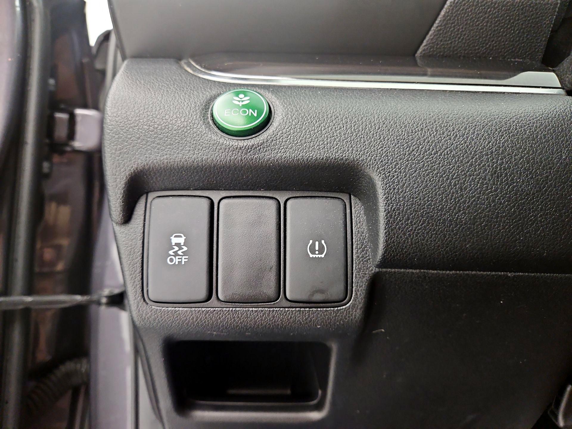 Thumbnail: 2016 Honda CR-V - 13
