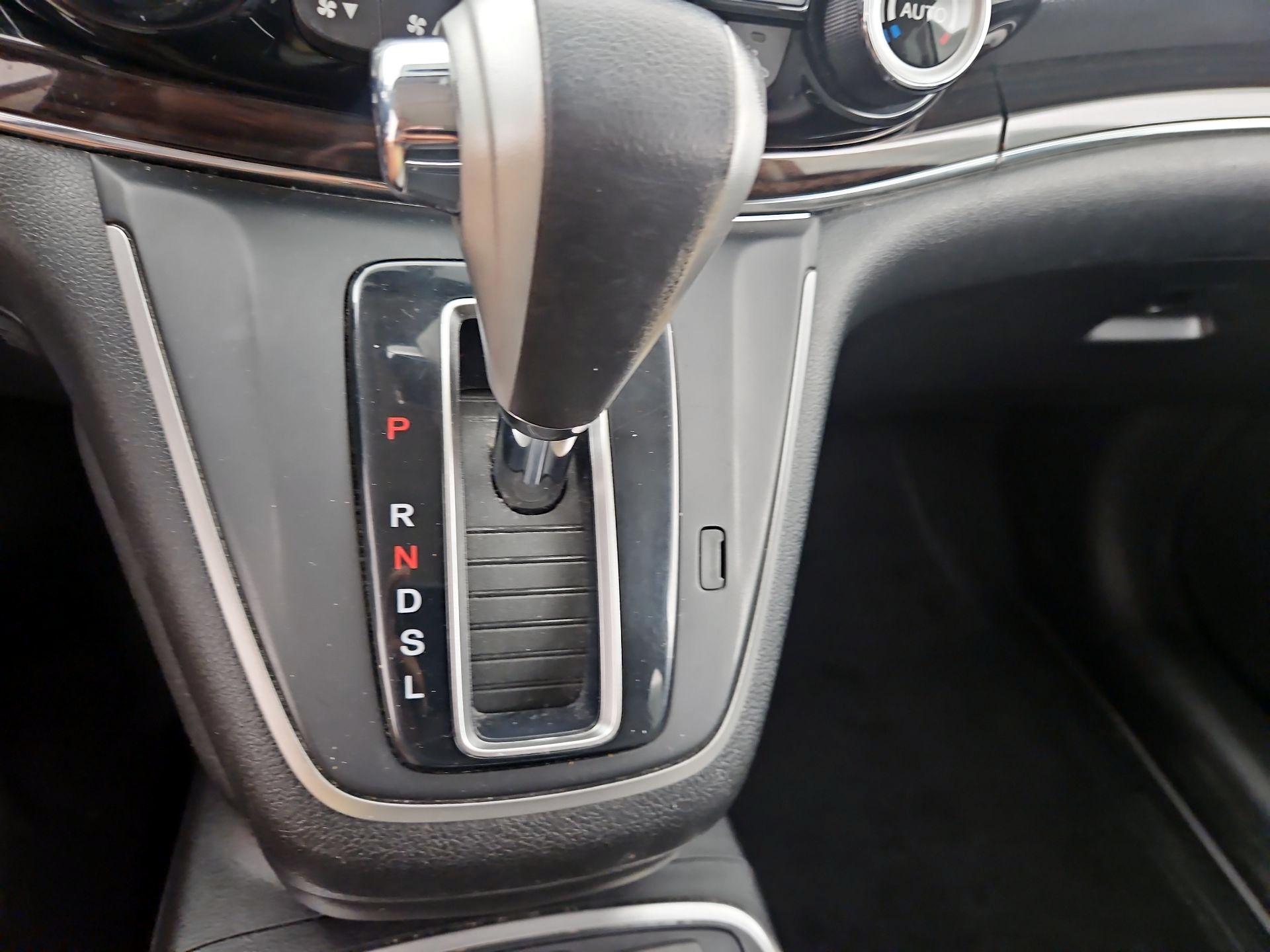 Thumbnail: 2016 Honda CR-V - 17