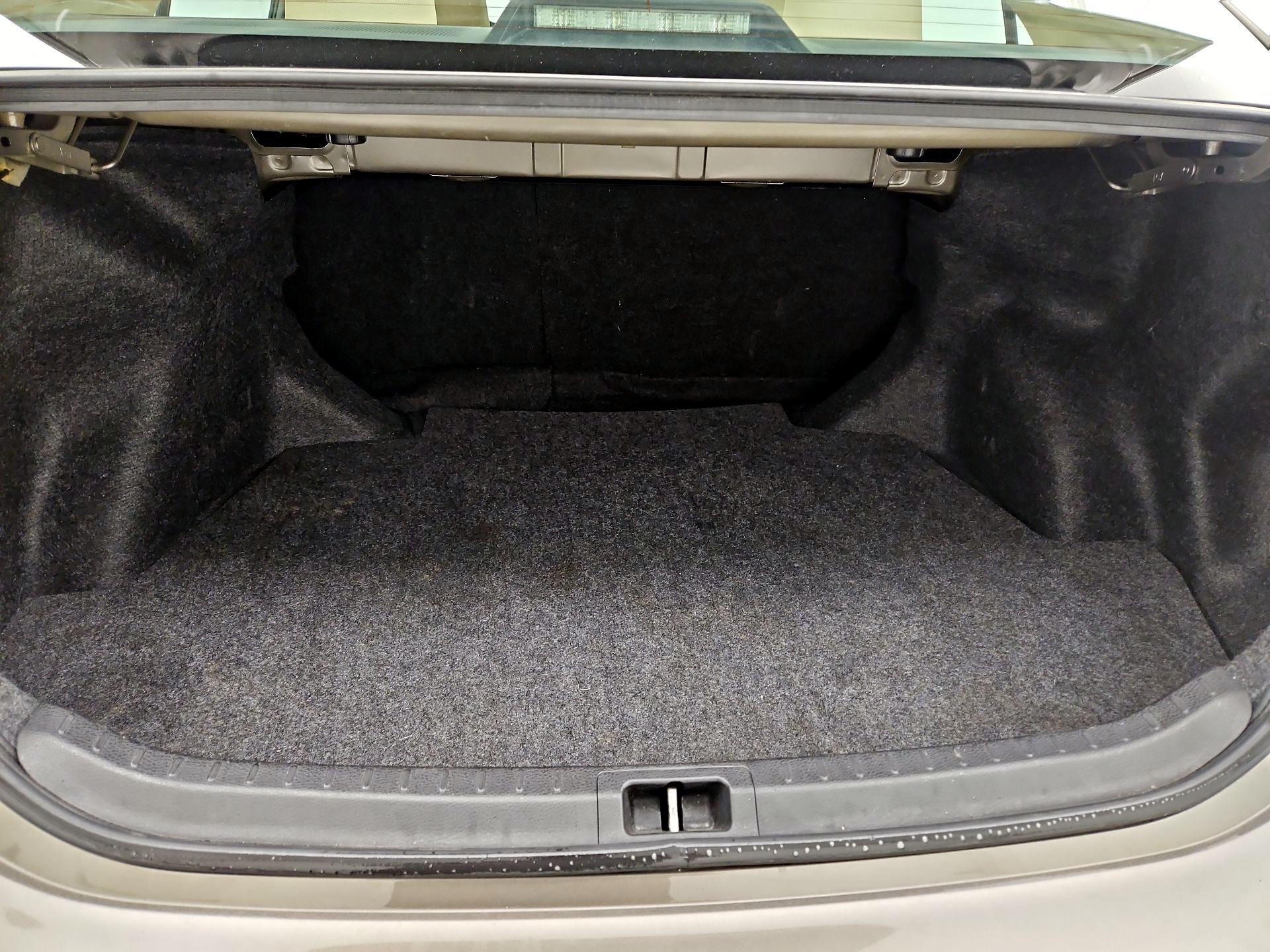 Thumbnail: 2018 Toyota Corolla - 20