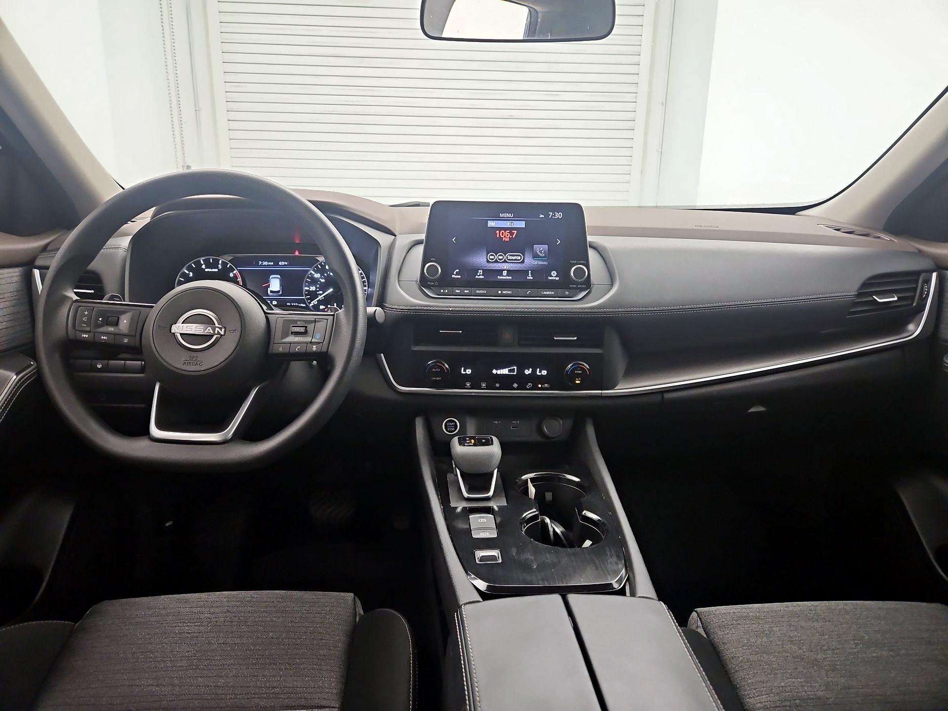 Thumbnail: 2023 Nissan Rogue - 9