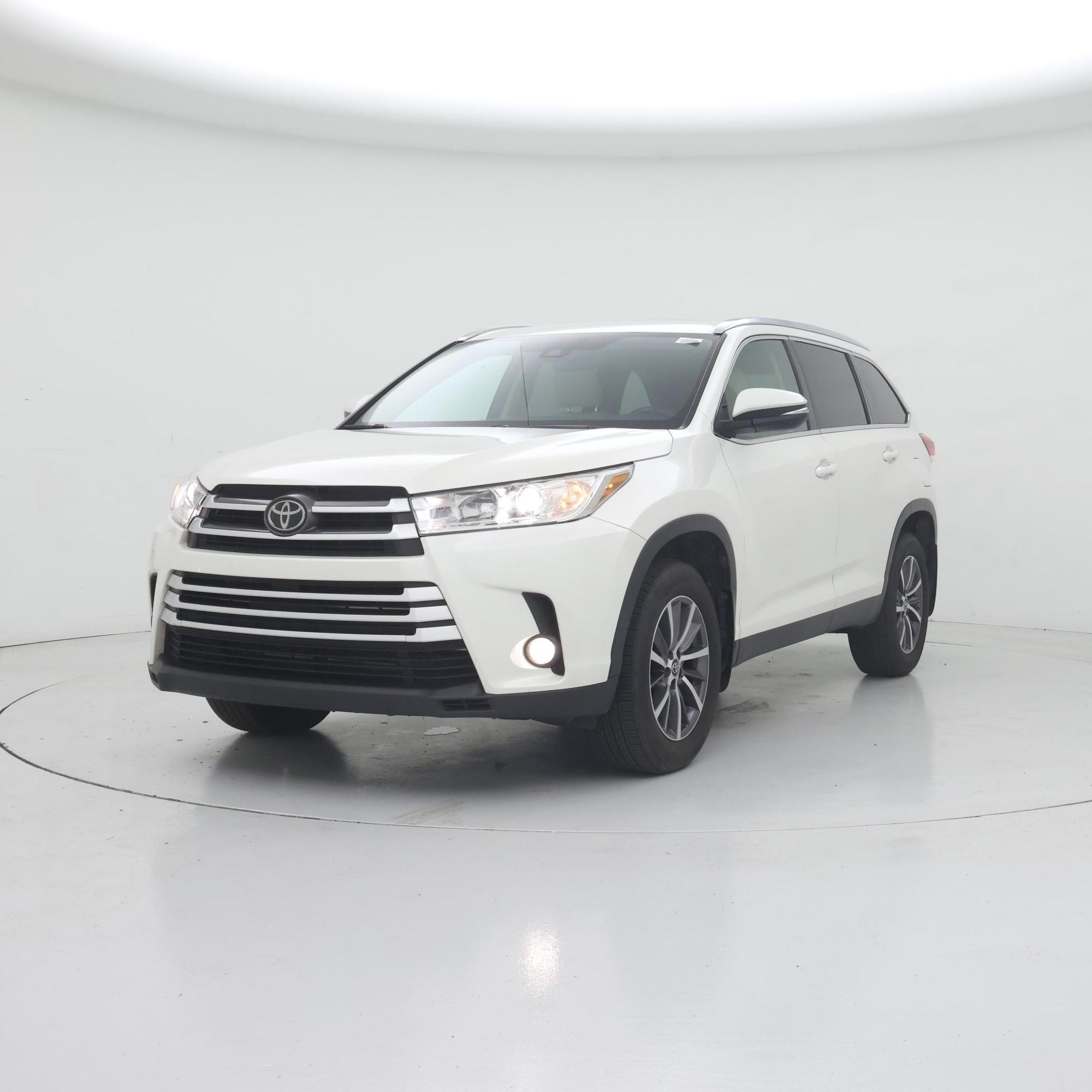 Thumbnail: 2019 Toyota Highlander - 4