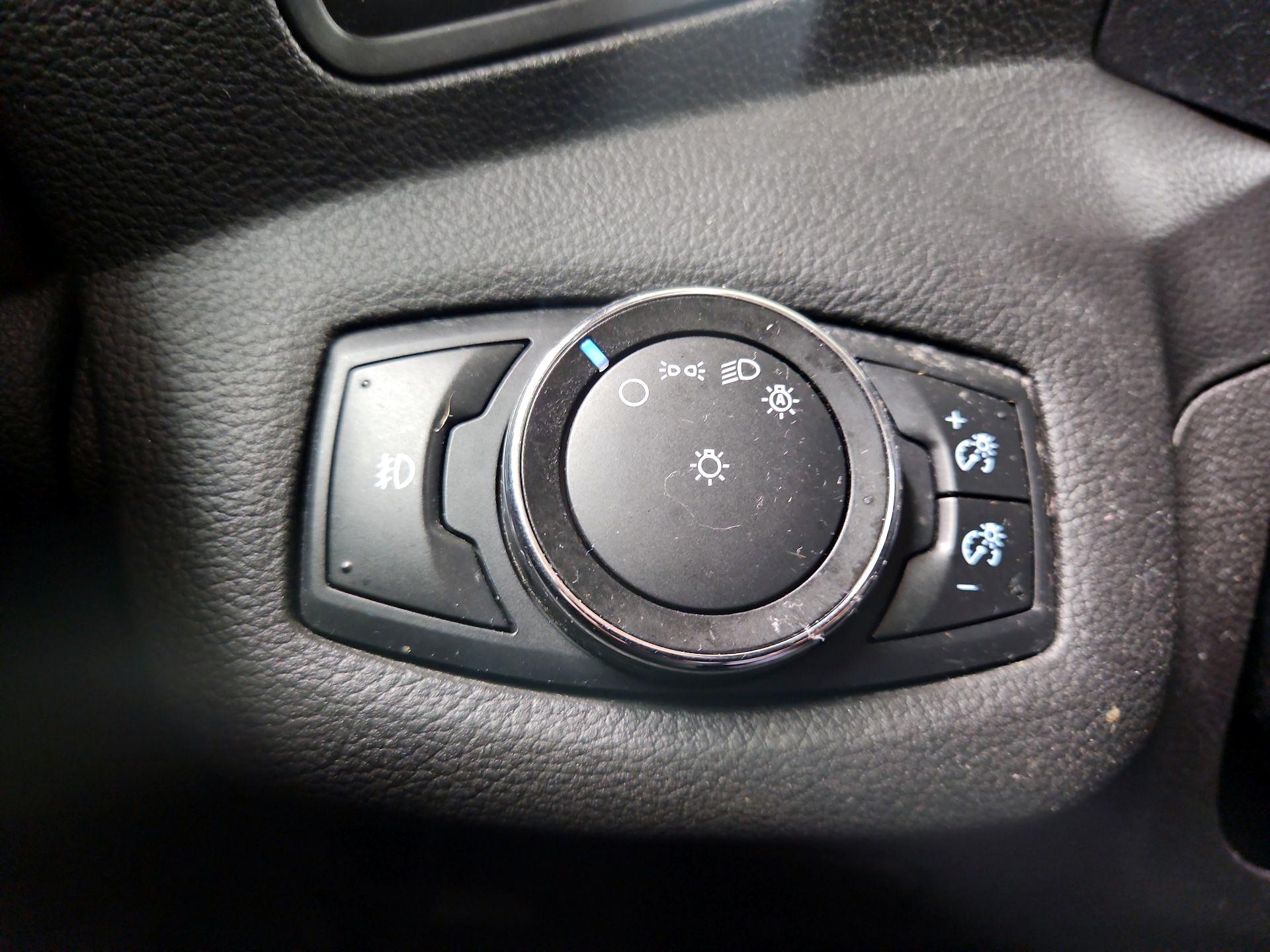 Thumbnail: 2014 Ford Escape - 13