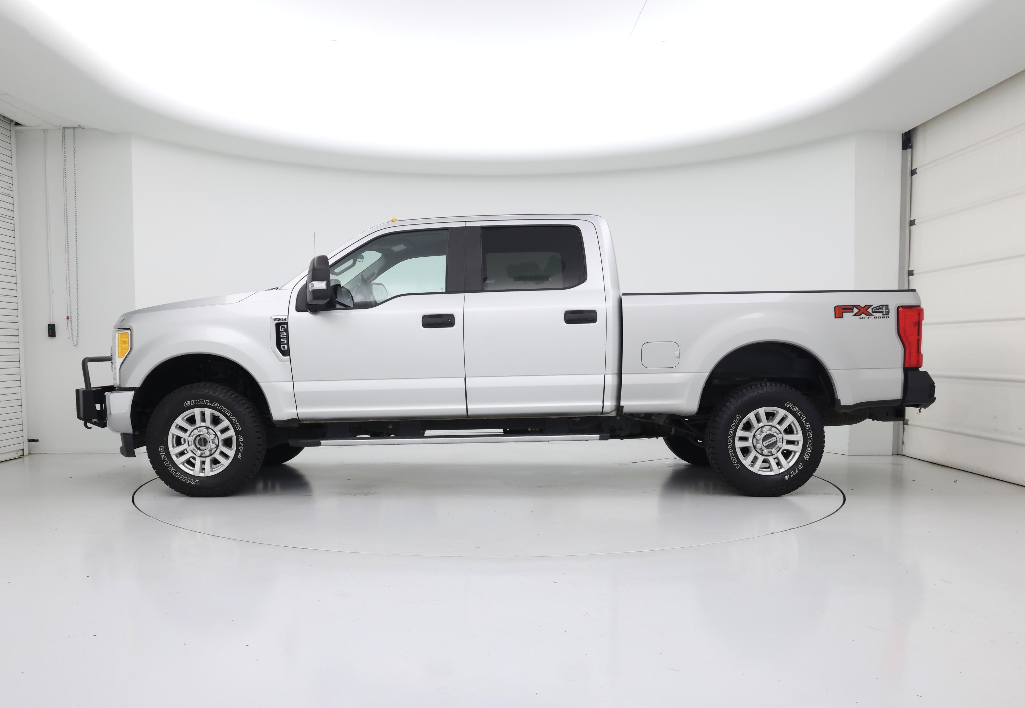 Thumbnail: 2017 Ford F-250 - 3