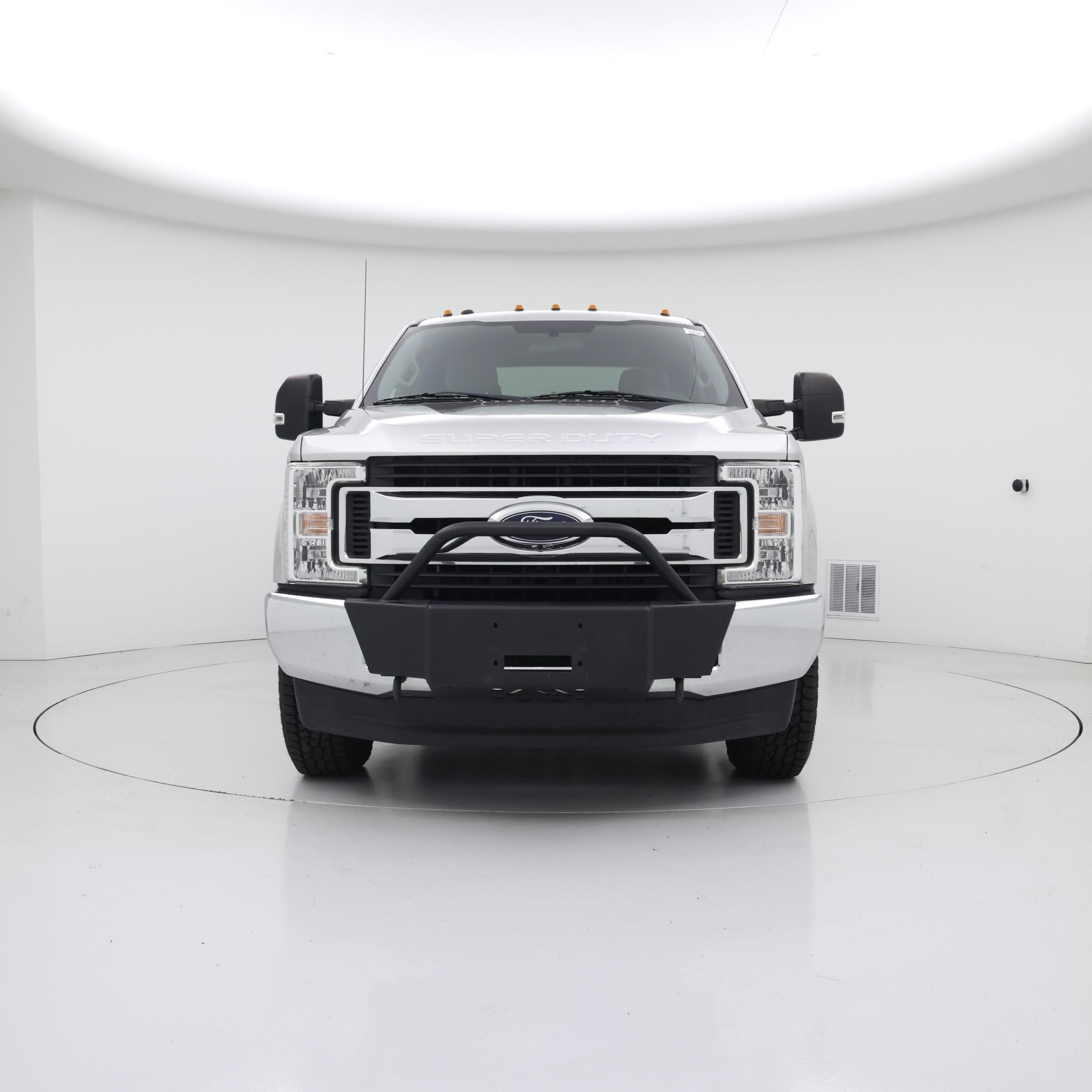 Thumbnail: 2017 Ford F-250 - 5