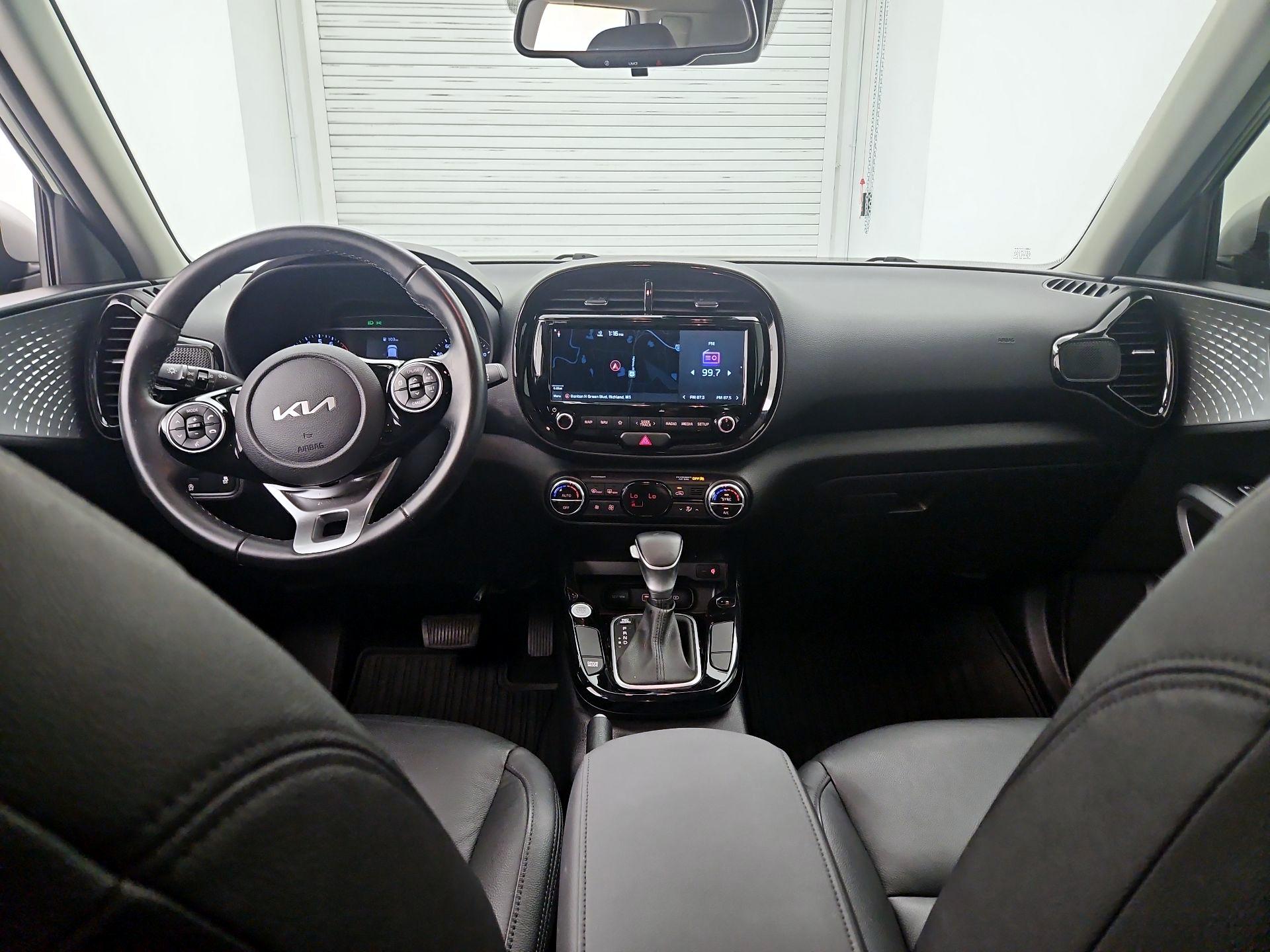 Thumbnail: 2022 Kia Soul - 9