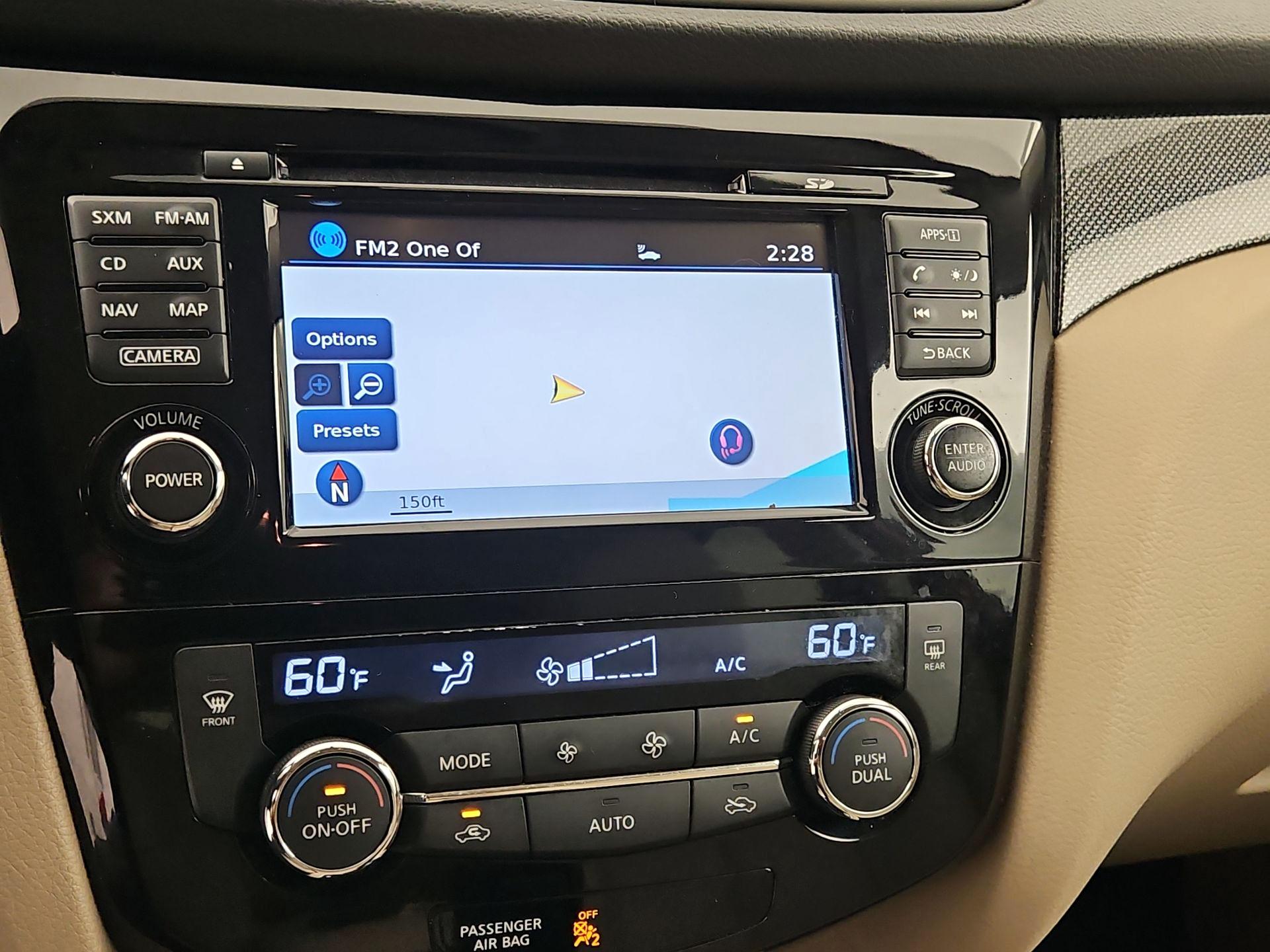 Thumbnail: 2016 Nissan Rogue - 14