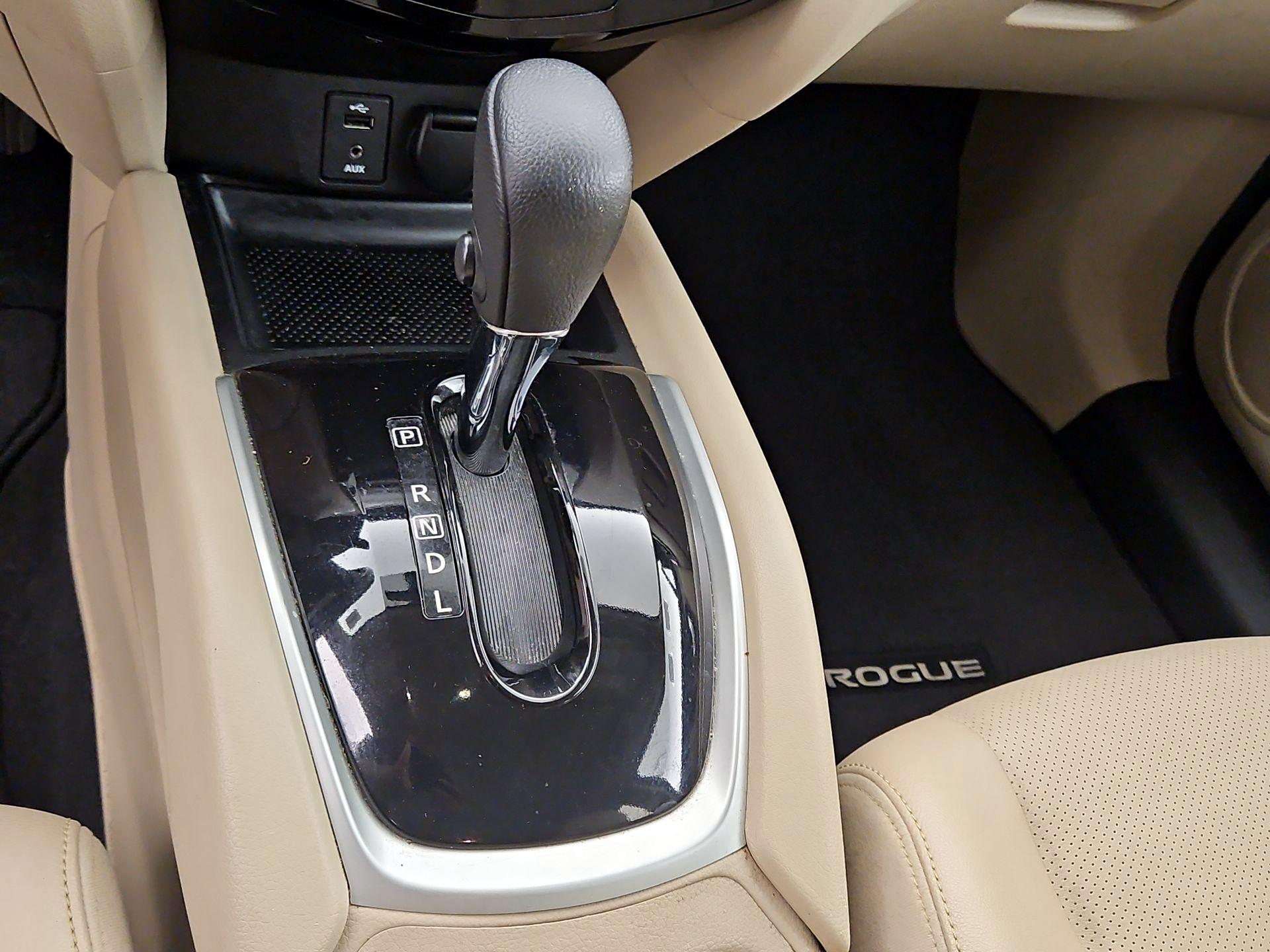 Thumbnail: 2016 Nissan Rogue - 18