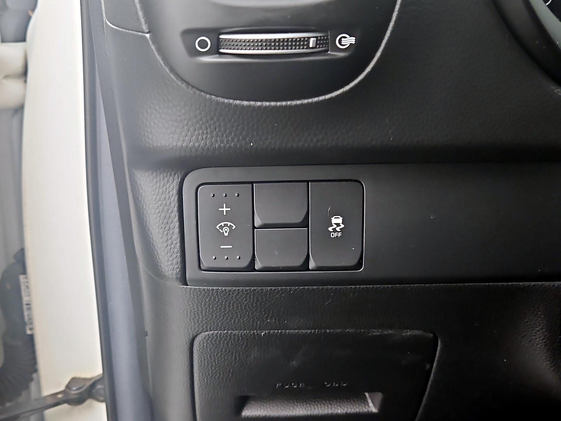 Thumbnail: 2017 Kia Soul - 13