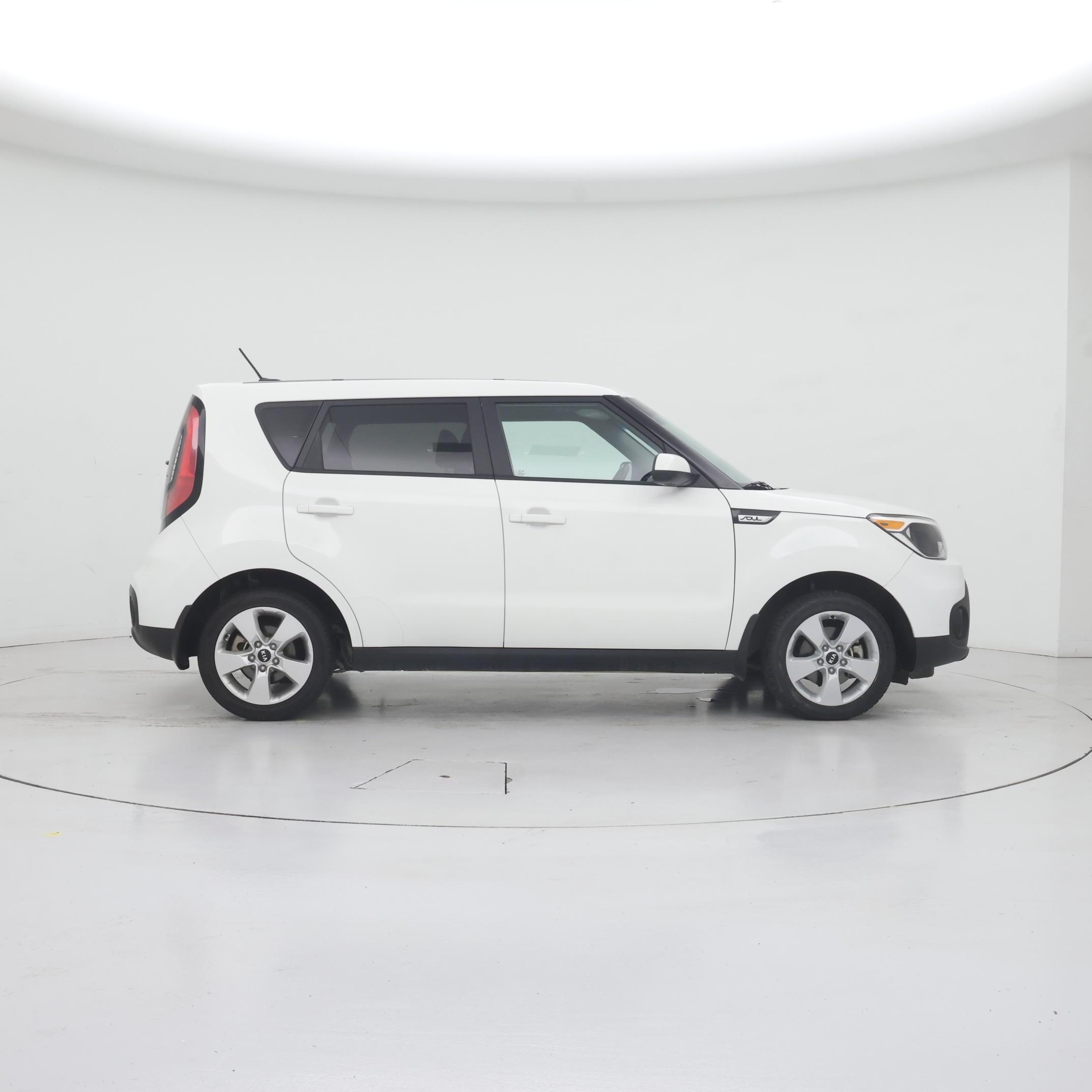 Thumbnail: 2017 Kia Soul - 7