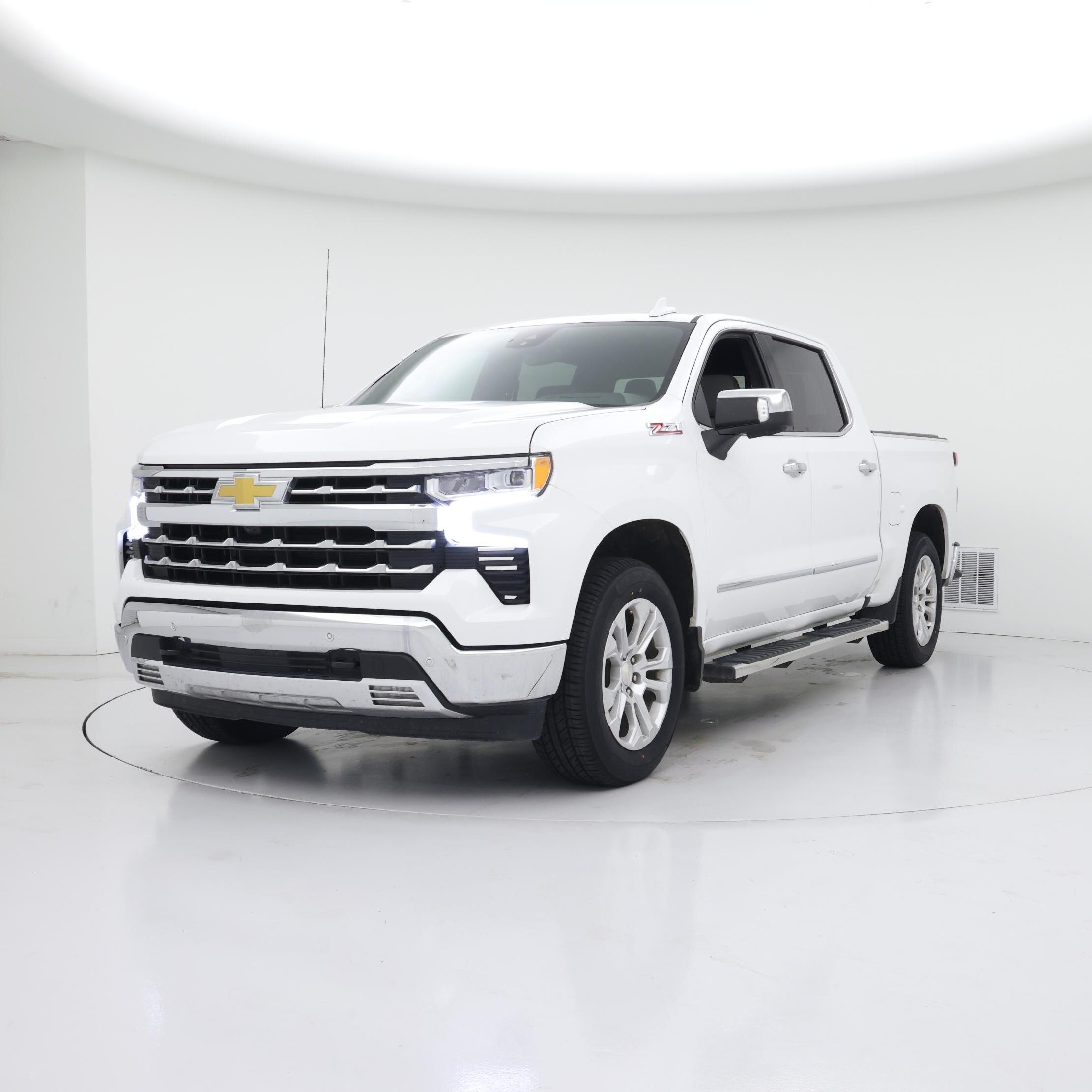 Thumbnail: 2022 Chevrolet Silverado 1500 - 4