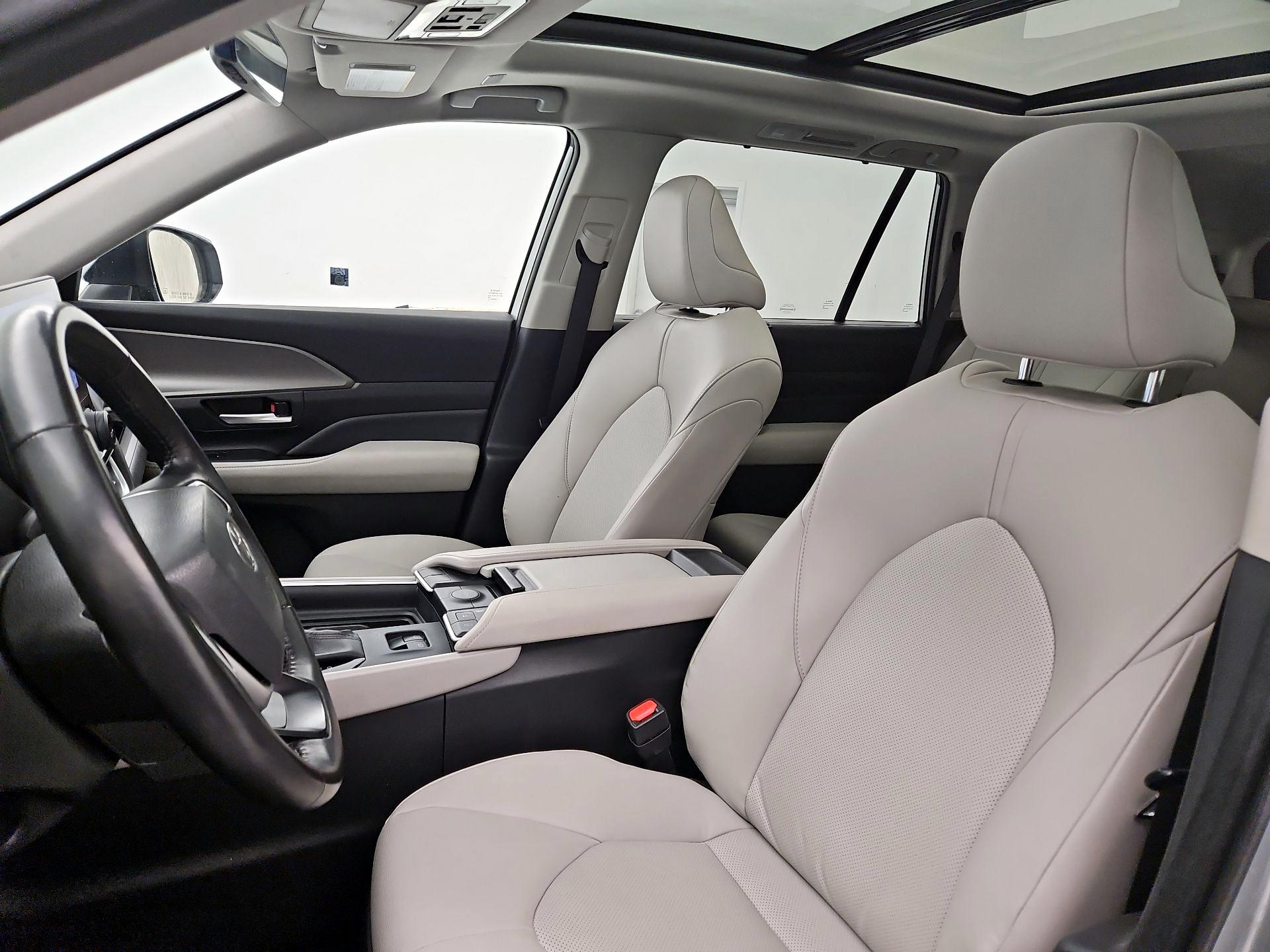 Thumbnail: 2024 Toyota Grand Highlander - 11