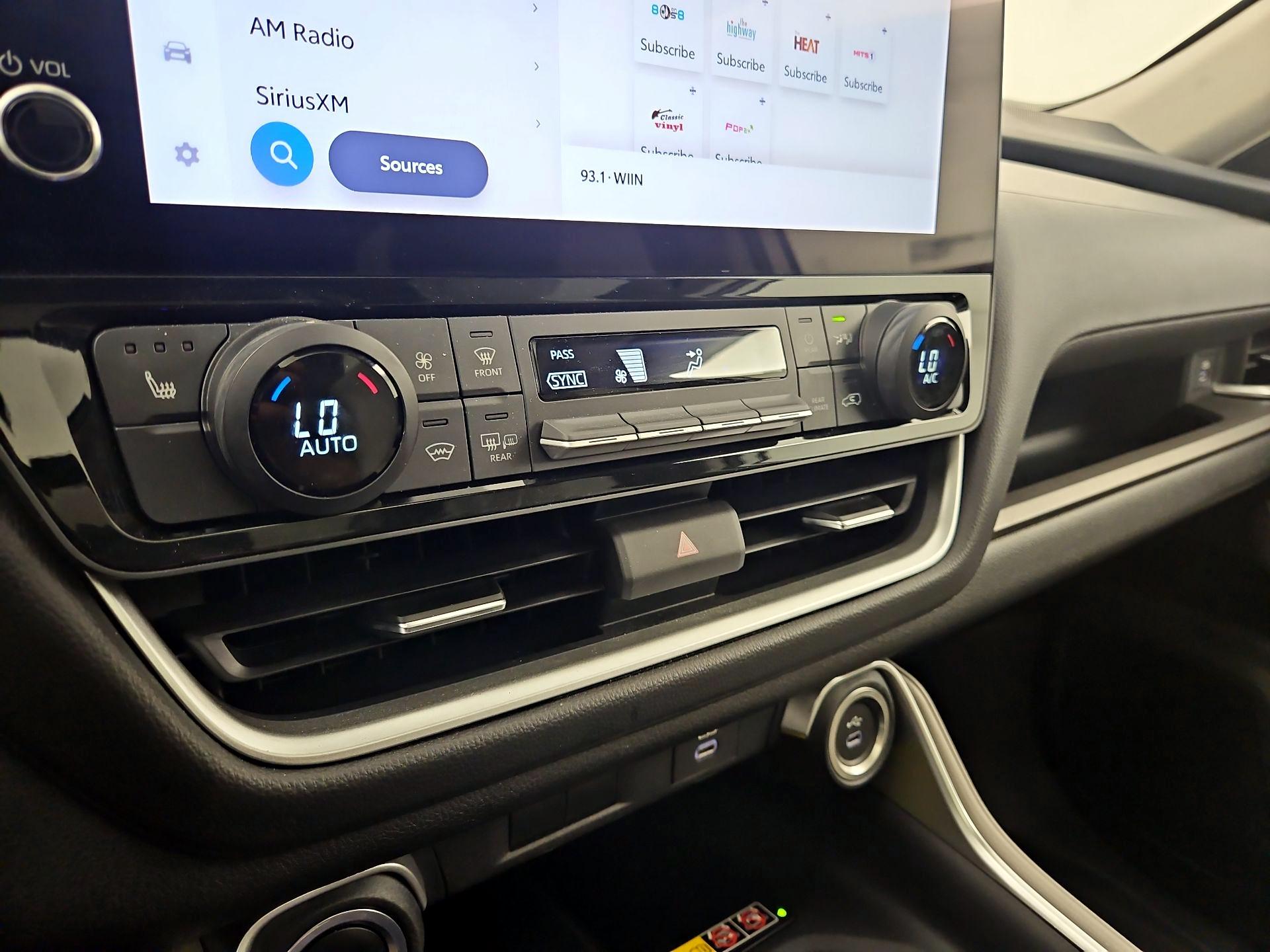 Thumbnail: 2024 Toyota Grand Highlander - 17