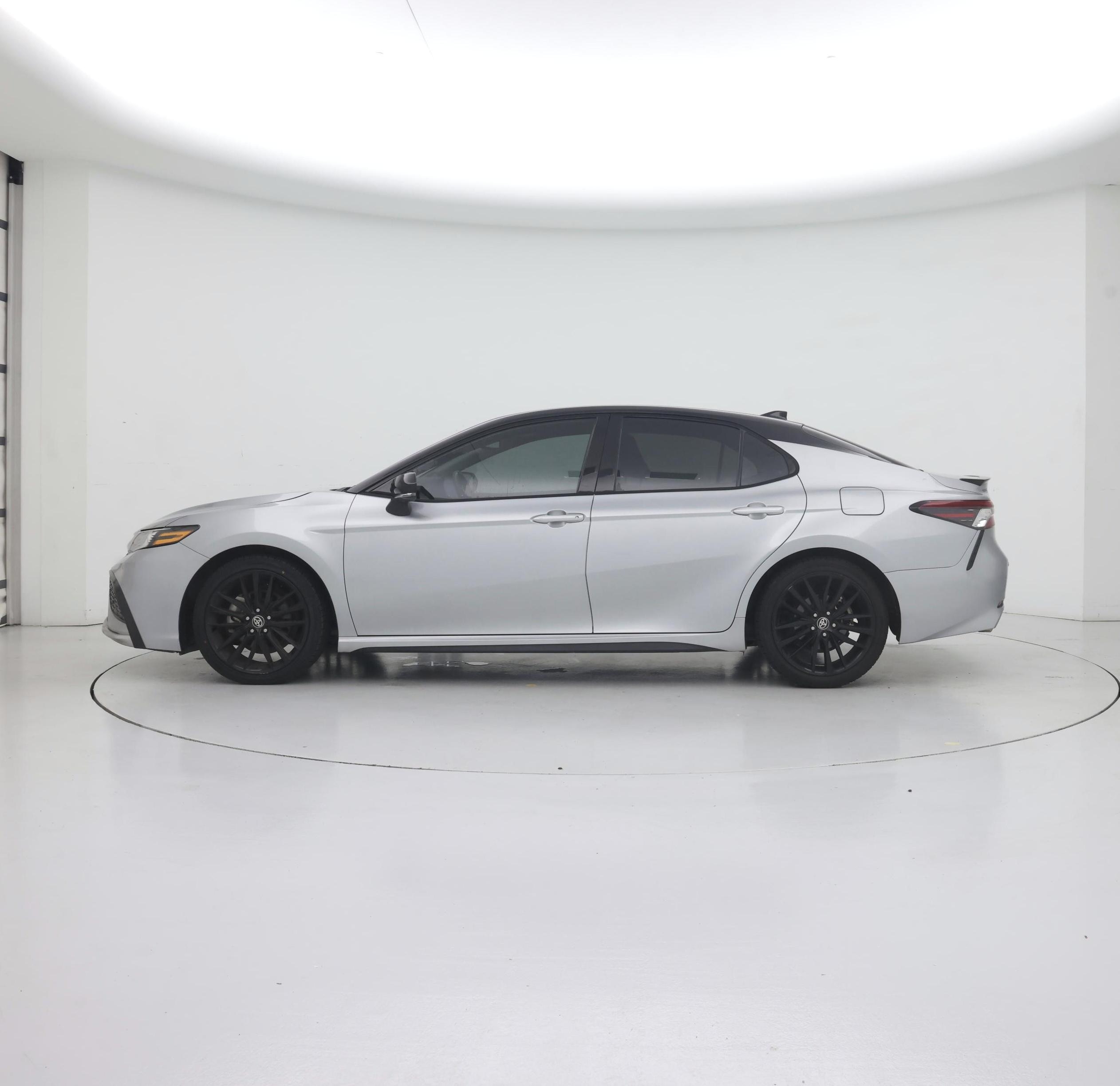 Thumbnail: 2024 Toyota Camry - 3