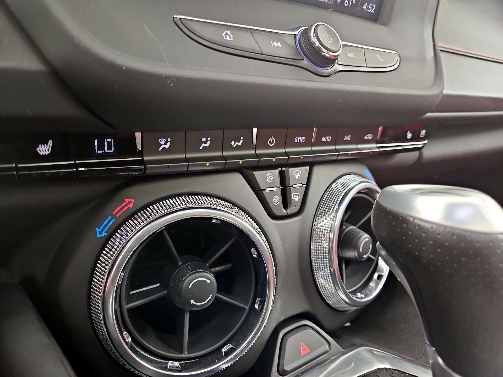 Thumbnail: 2021 Chevrolet Camaro - 16