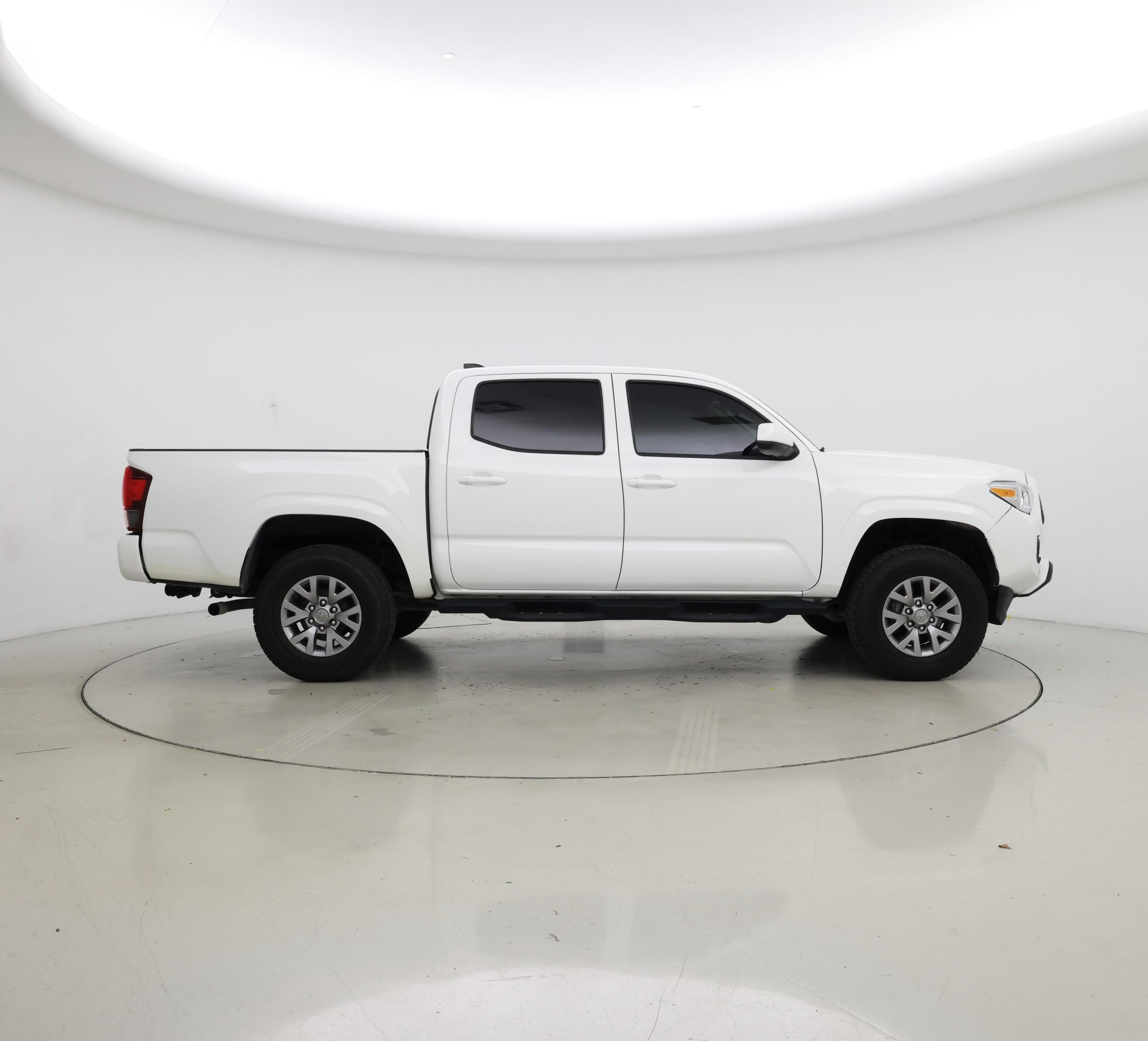Thumbnail: 2023 Toyota Tacoma - 7
