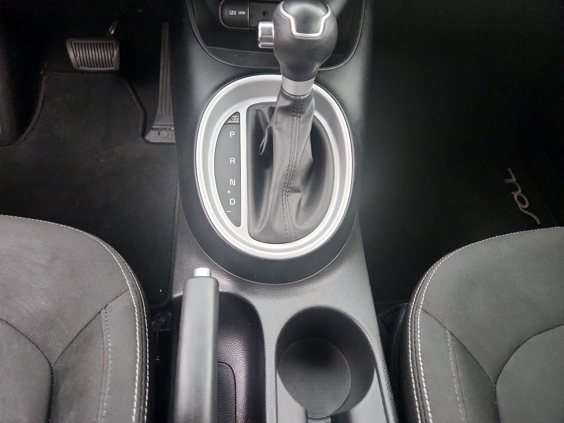 Thumbnail: 2016 Kia Soul - 16