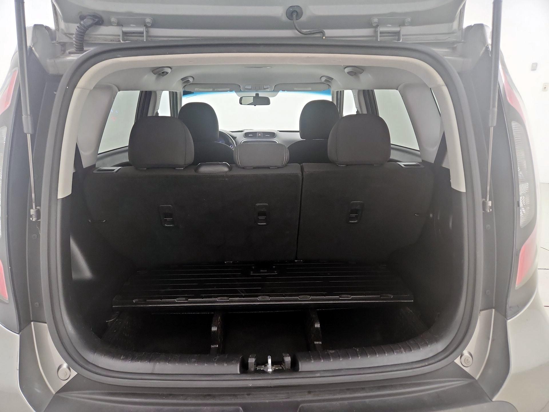 Thumbnail: 2016 Kia Soul - 19