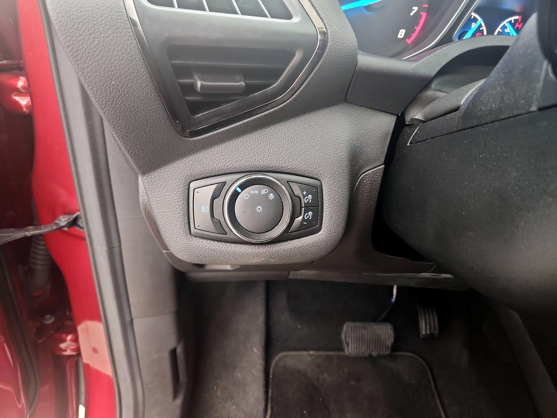 Thumbnail: 2014 Ford Escape - 13