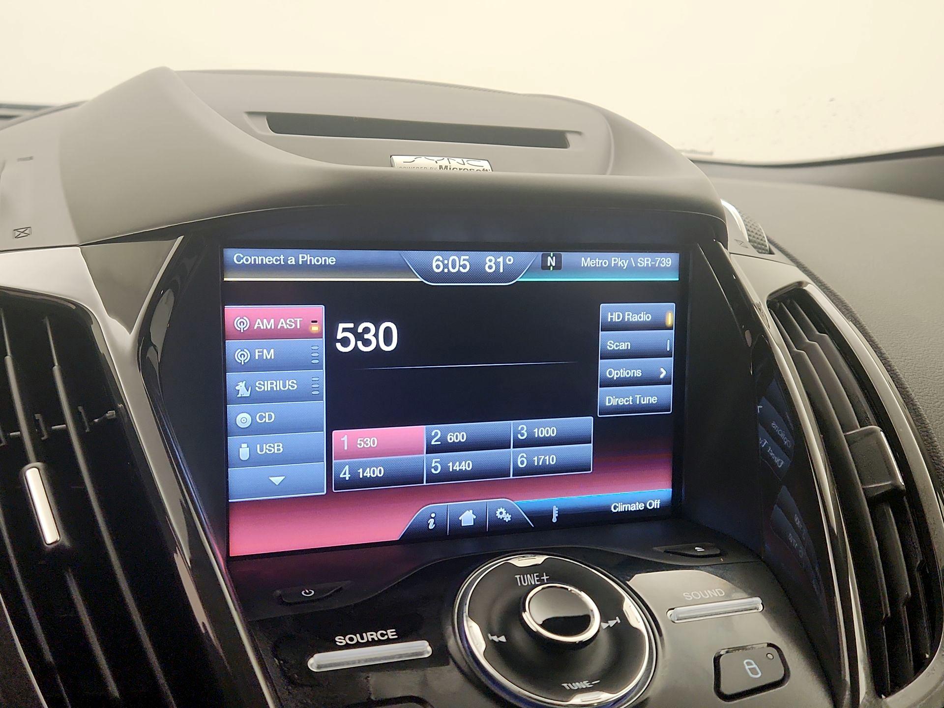 Thumbnail: 2014 Ford Escape - 15