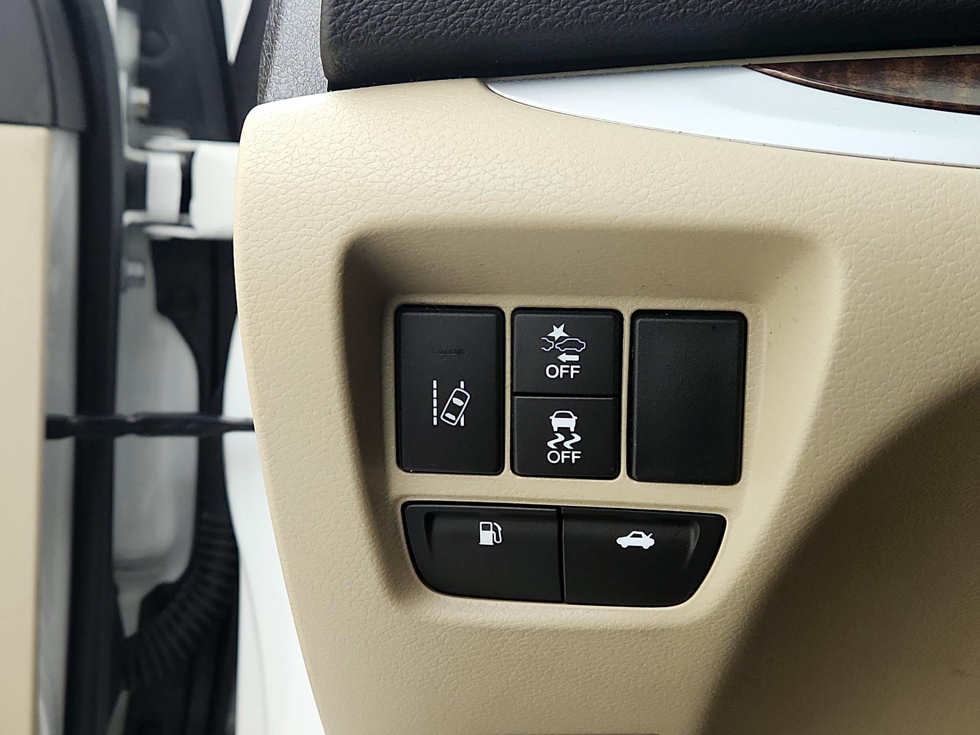 Thumbnail: 2019 Acura TLX - 13