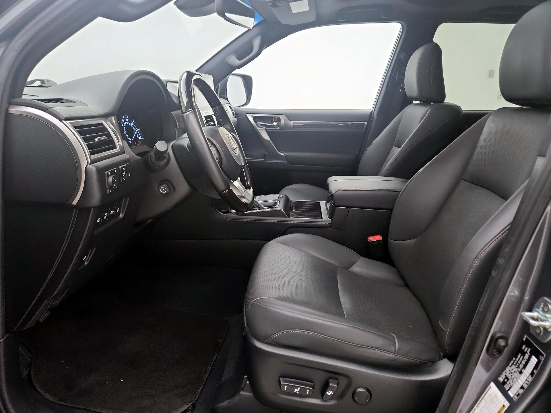 Thumbnail: 2023 Lexus GX - 11