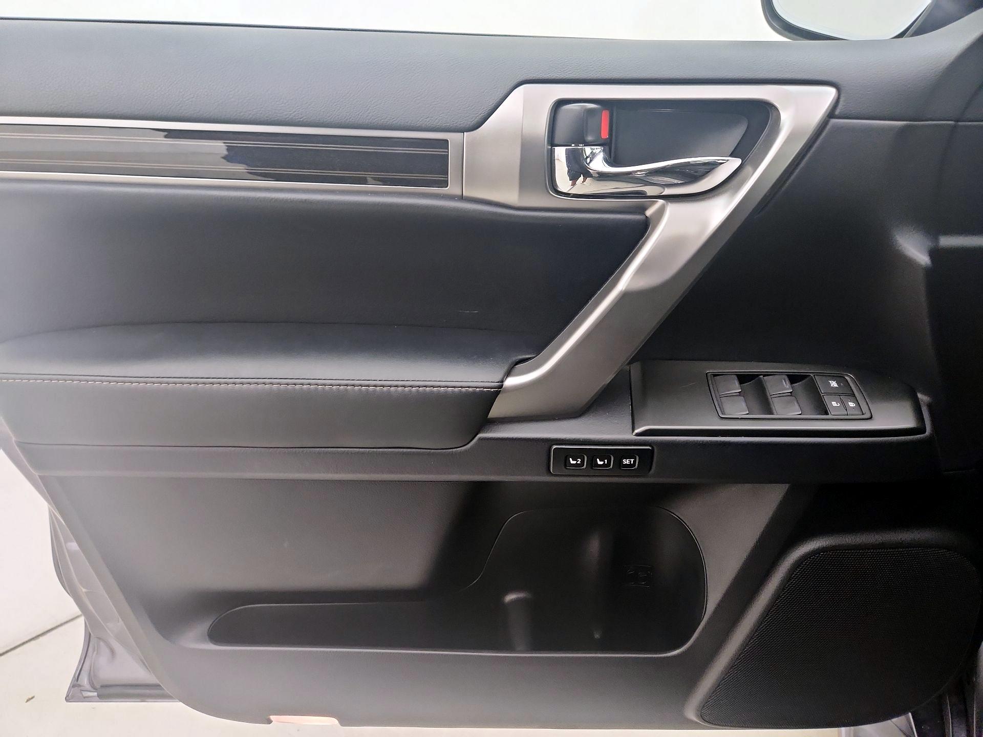 Thumbnail: 2023 Lexus GX - 12