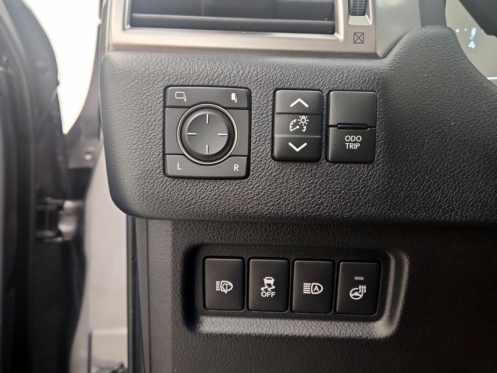 Thumbnail: 2023 Lexus GX - 13