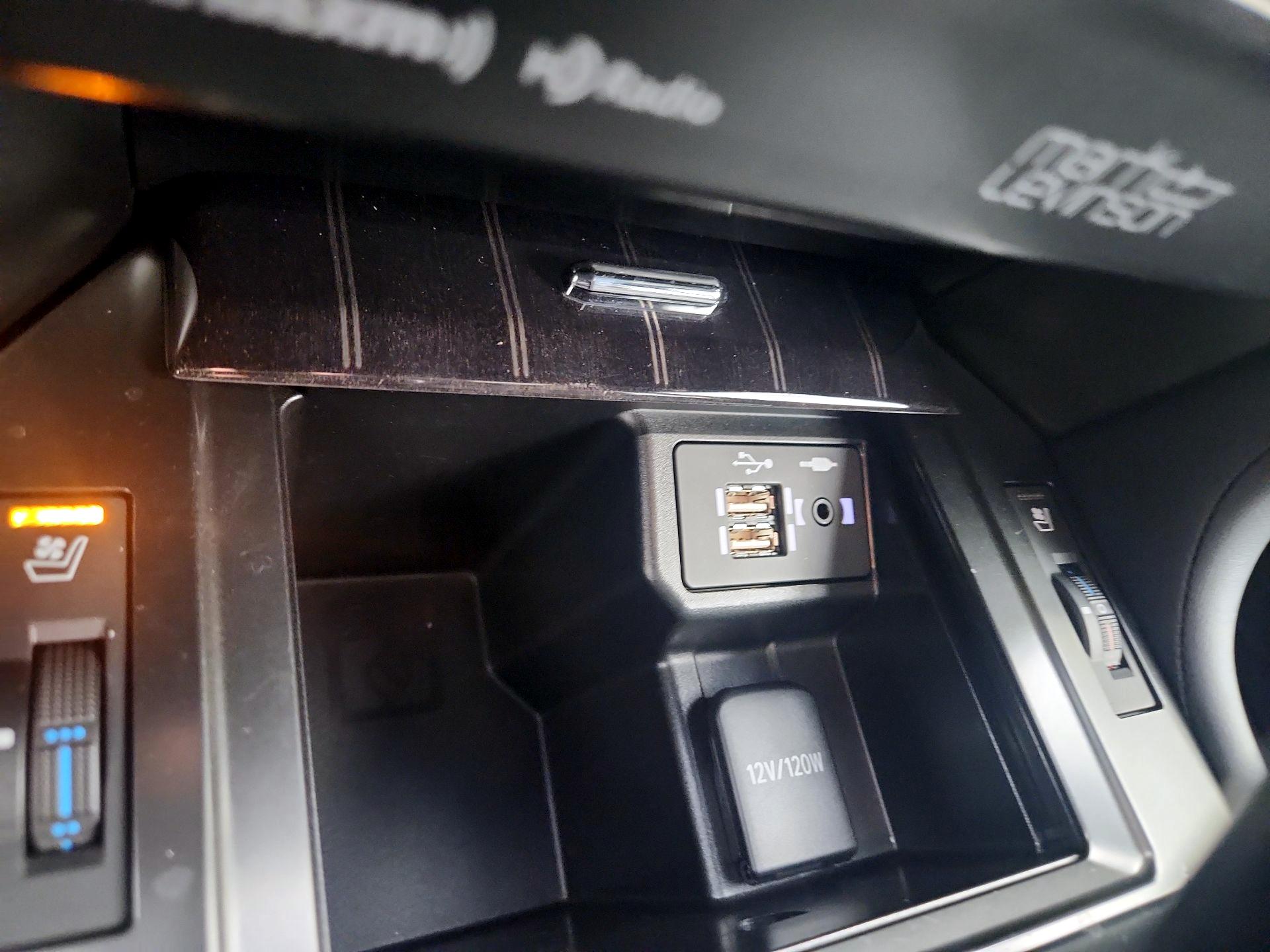 Thumbnail: 2023 Lexus GX - 19