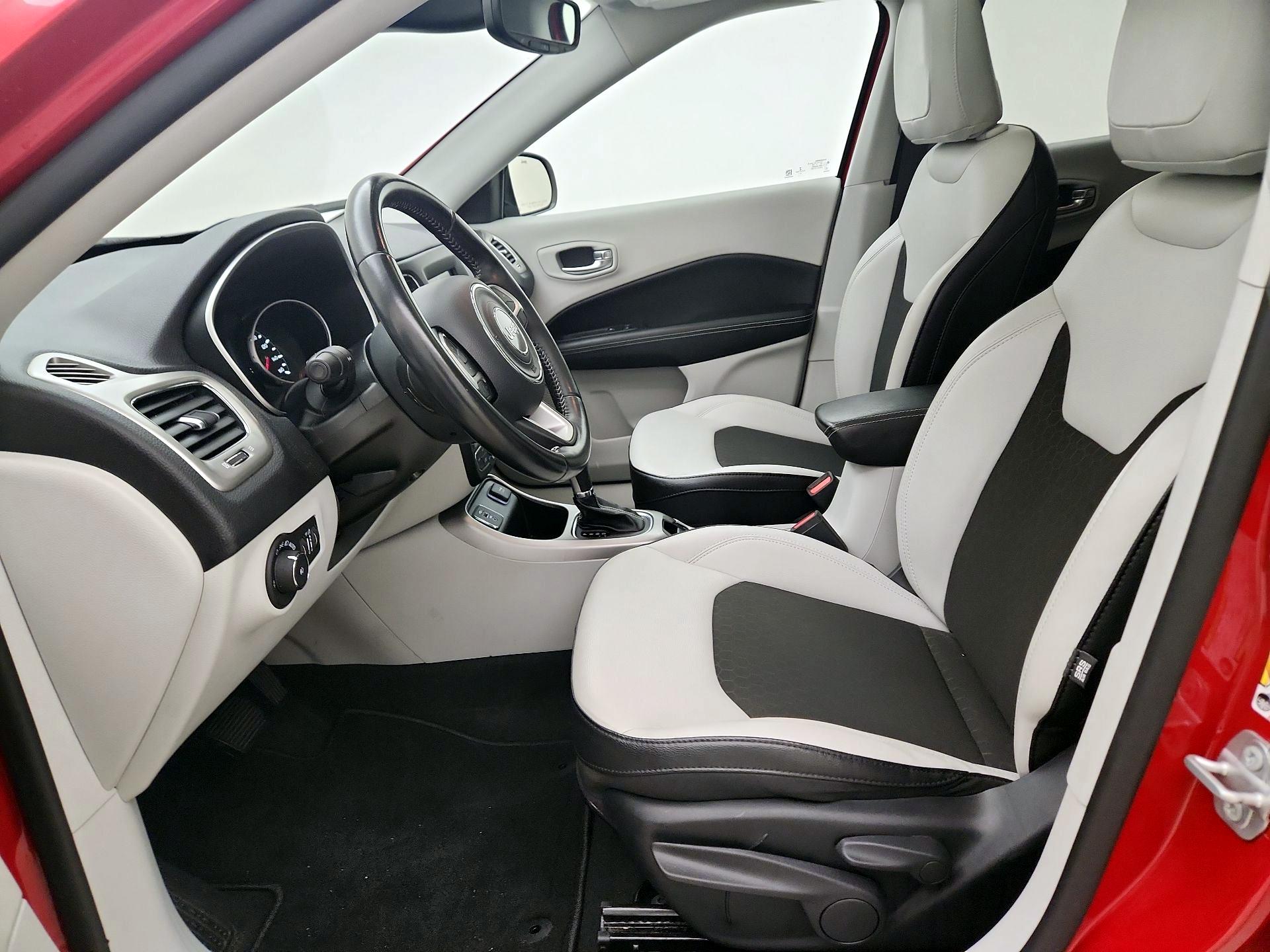 Thumbnail: 2020 Jeep Compass - 11