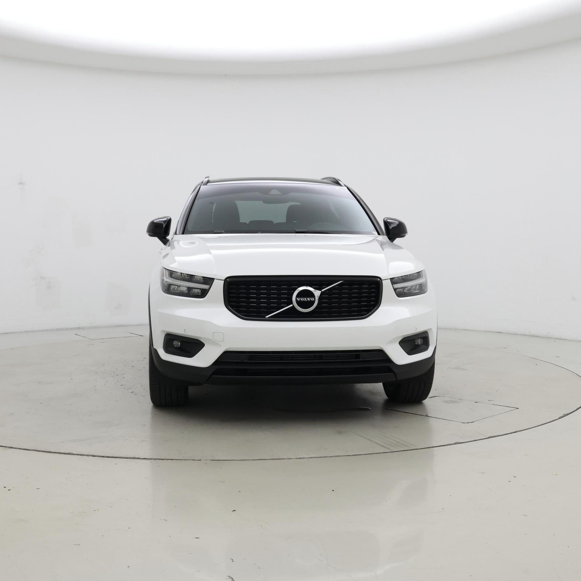 Thumbnail: 2021 Volvo XC40 - 5