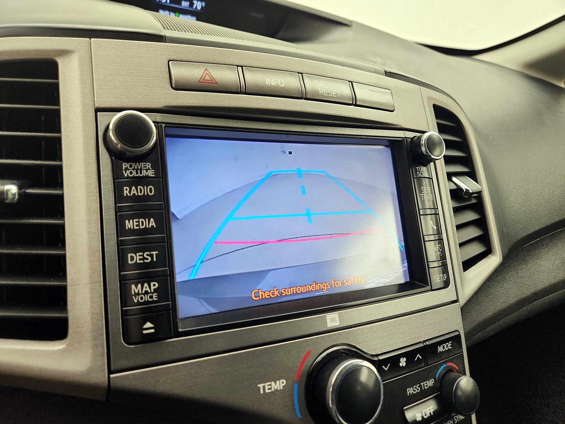 Thumbnail: 2014 Toyota Venza - 15