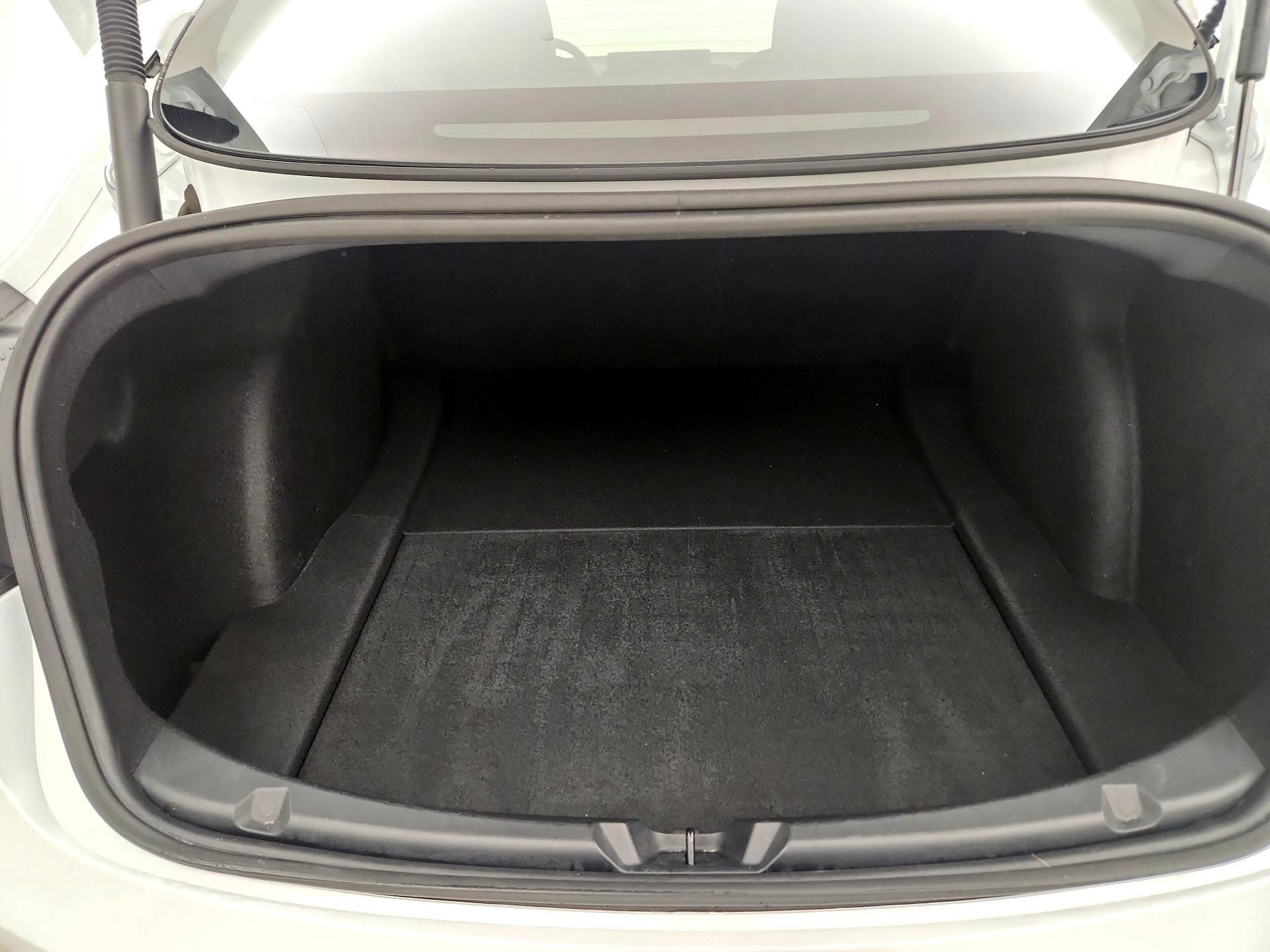 Thumbnail: 2023 Tesla Model 3 - 20