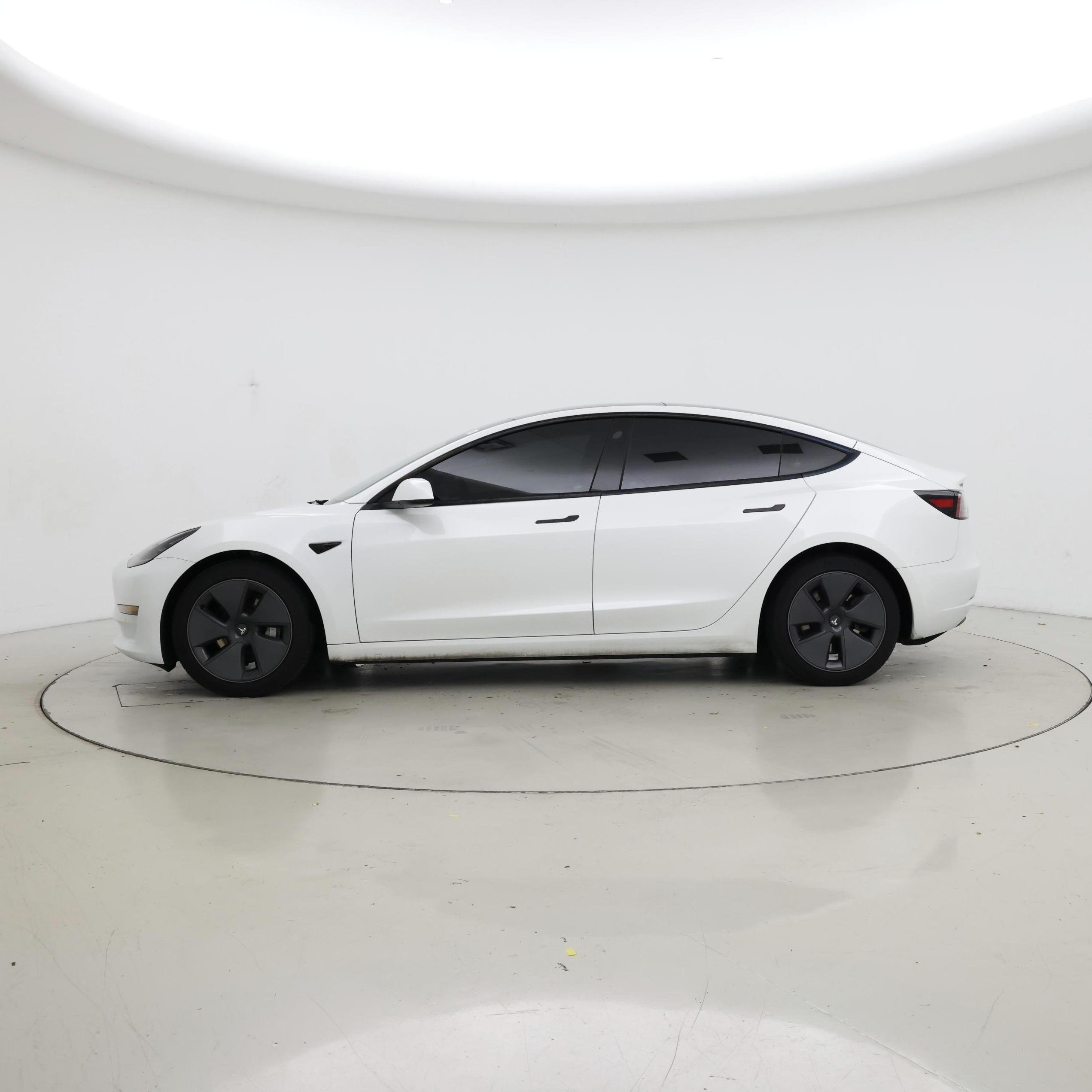 Thumbnail: 2023 Tesla Model 3 - 3