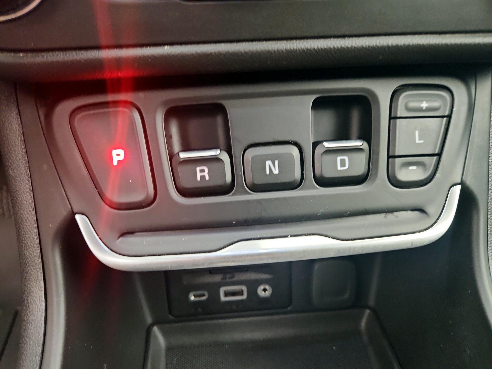 Thumbnail: 2020 GMC Terrain - 17
