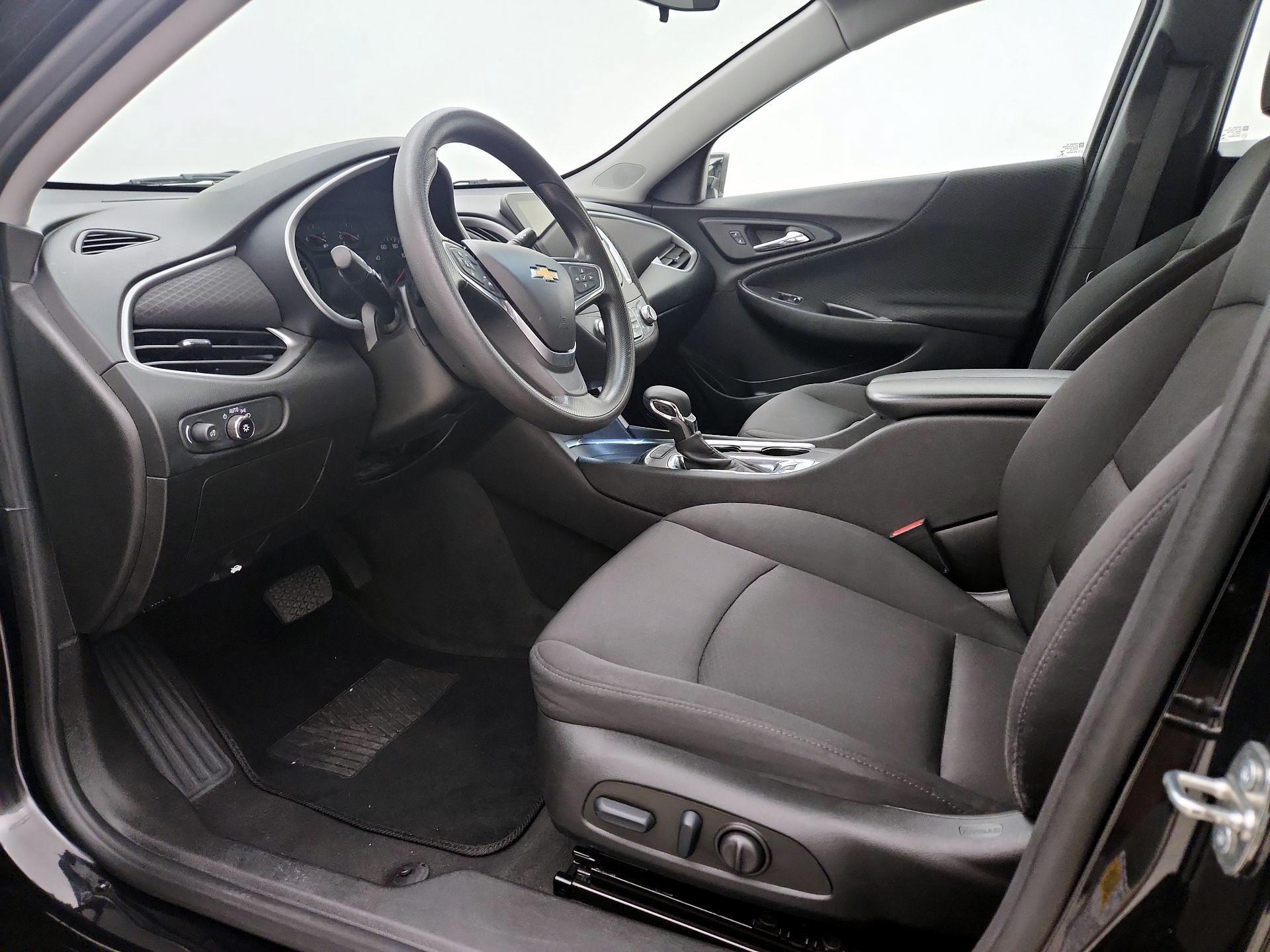 Thumbnail: 2023 Chevrolet Malibu - 11