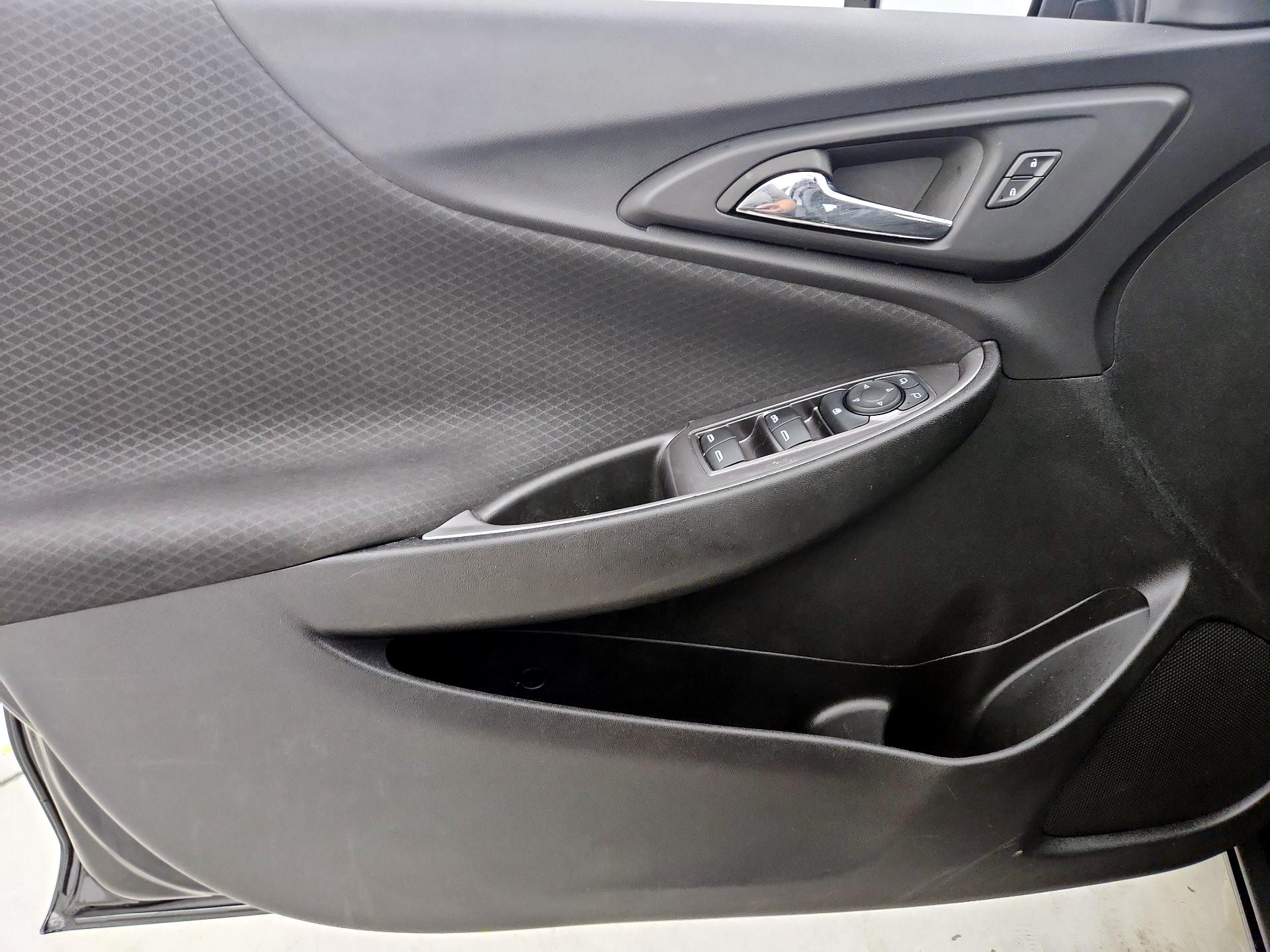 Thumbnail: 2023 Chevrolet Malibu - 12